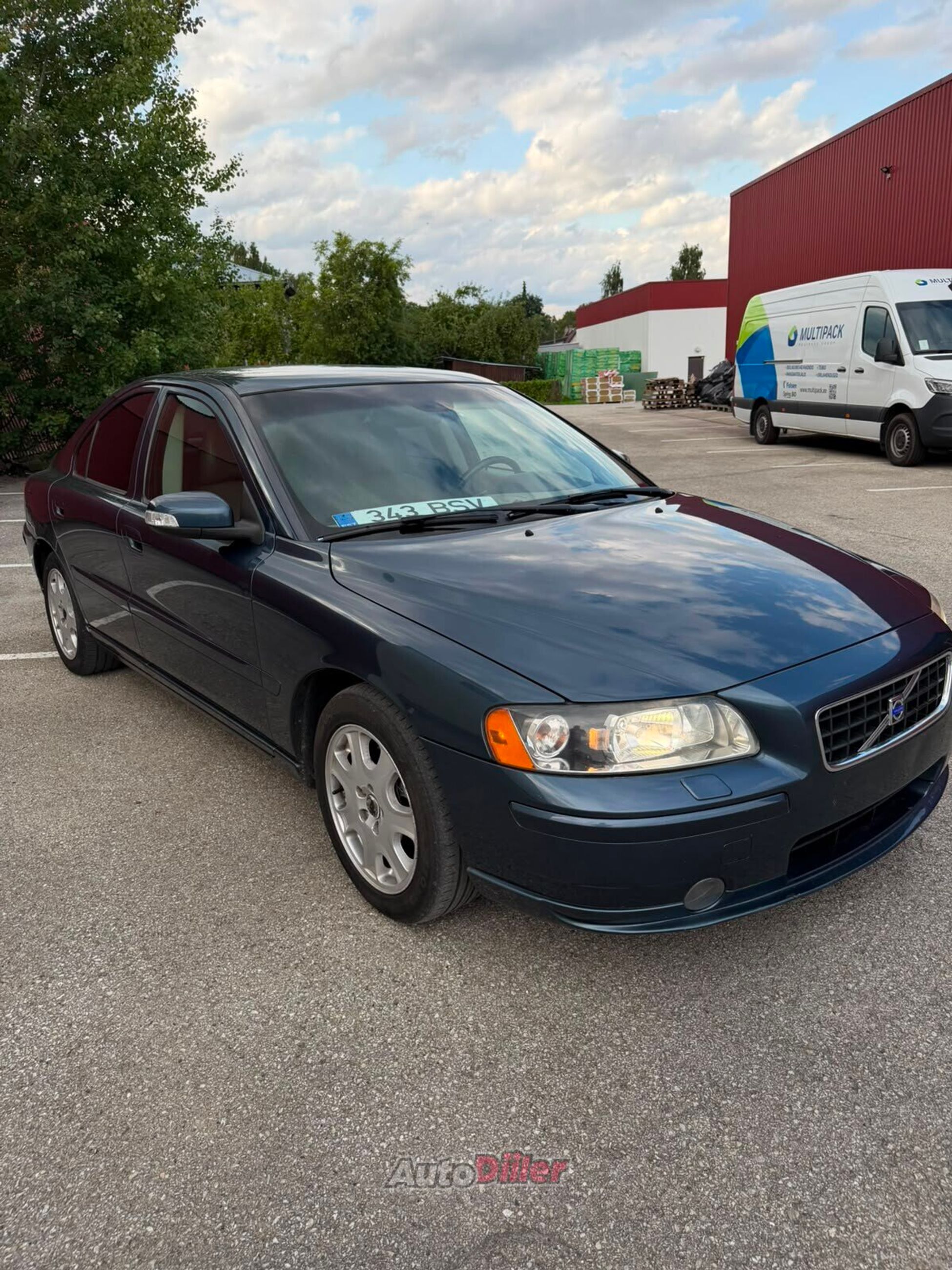 Volvo S60 2.4 120kW 2006, photo 2/5