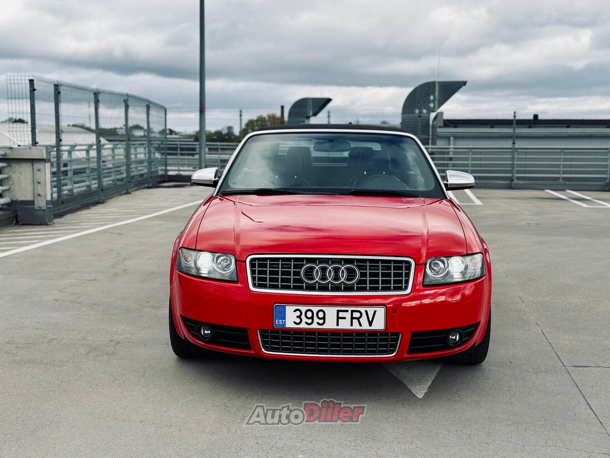 Audi S4 V8 4.2 4.2 253kW 2004, kuva 2/10