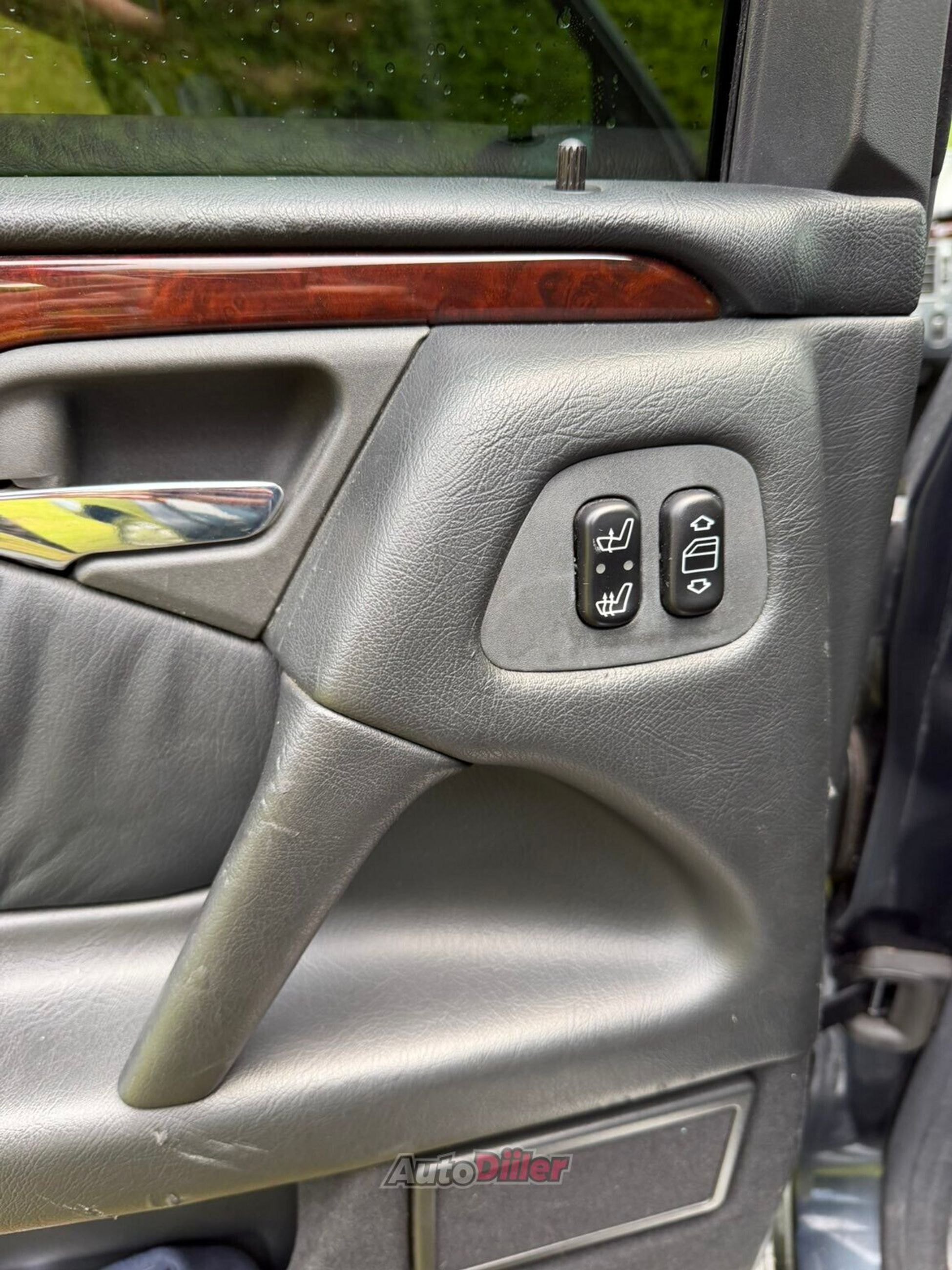 Mercedes-Benz E 320 1995, photo 6/9