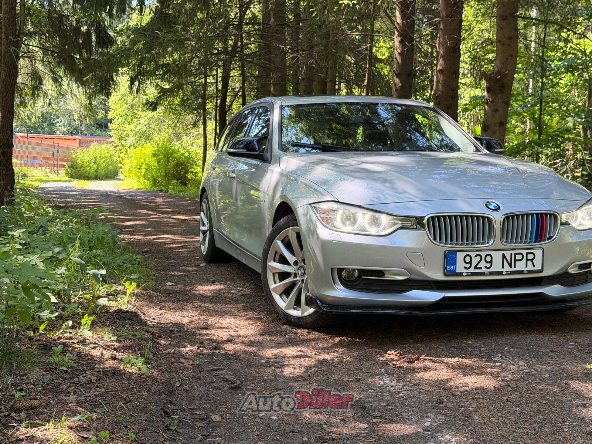 BMW 320 Modern XDrive 2.0 135kW 2014, photo 5/10