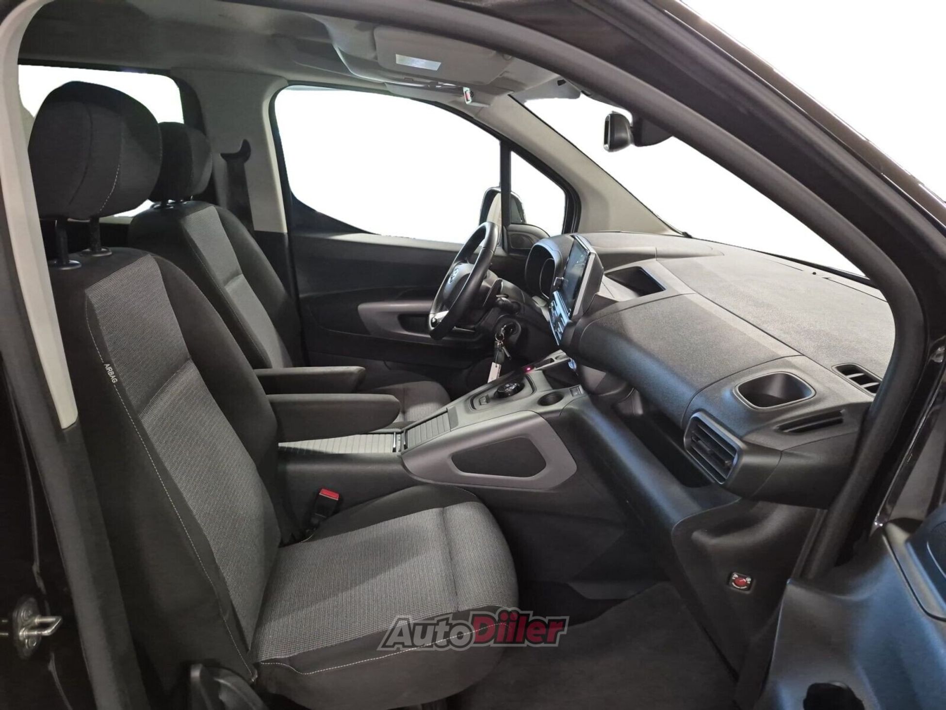 Toyota ProAce City 2020, photo 6/10