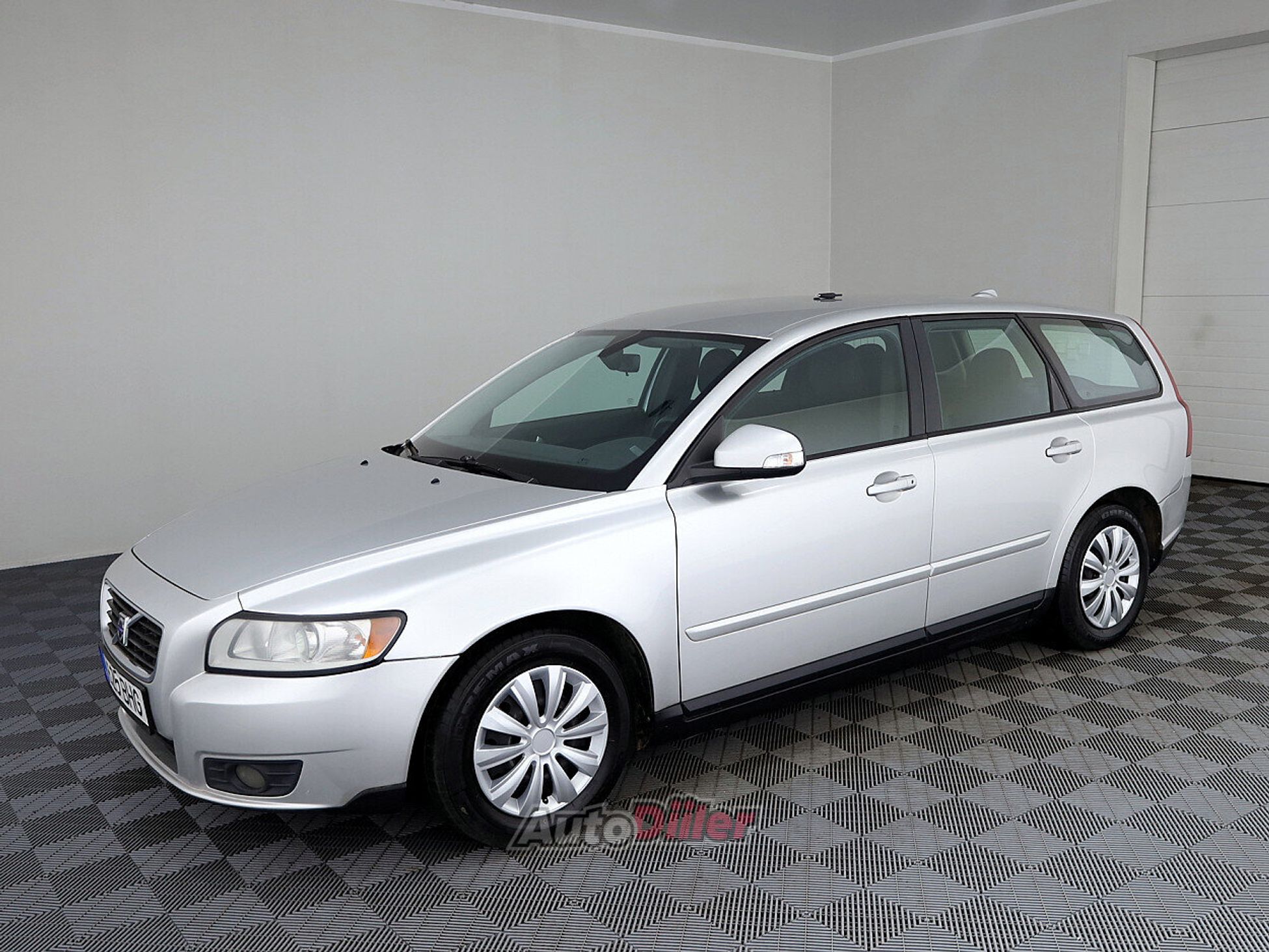 Volvo V50 1.6 80kW 2009, photo 2/7