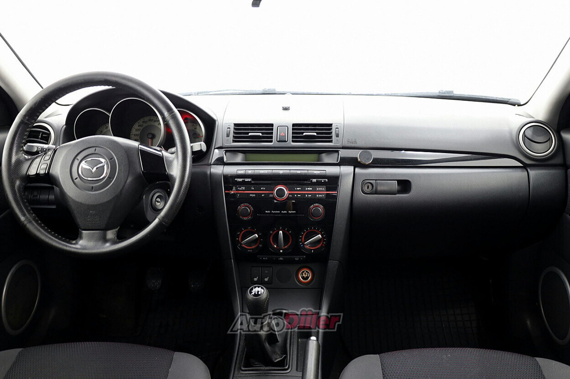 Mazda 3 1.6 77kW 2008, photo 5/7