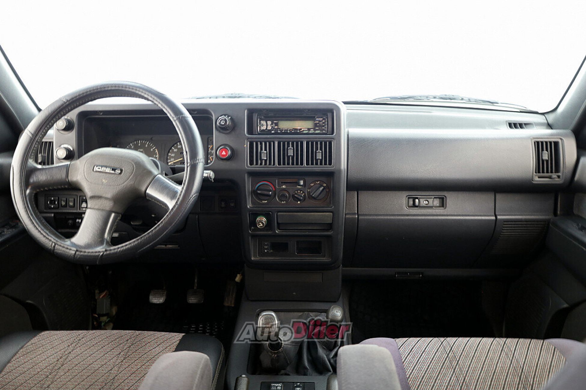Opel Monterey 3.2 130kW 1993, photo 5/9