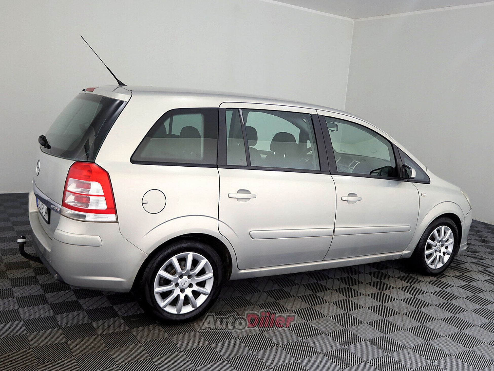 Opel Zafira 1.9 110kW 2008, photo 3/8