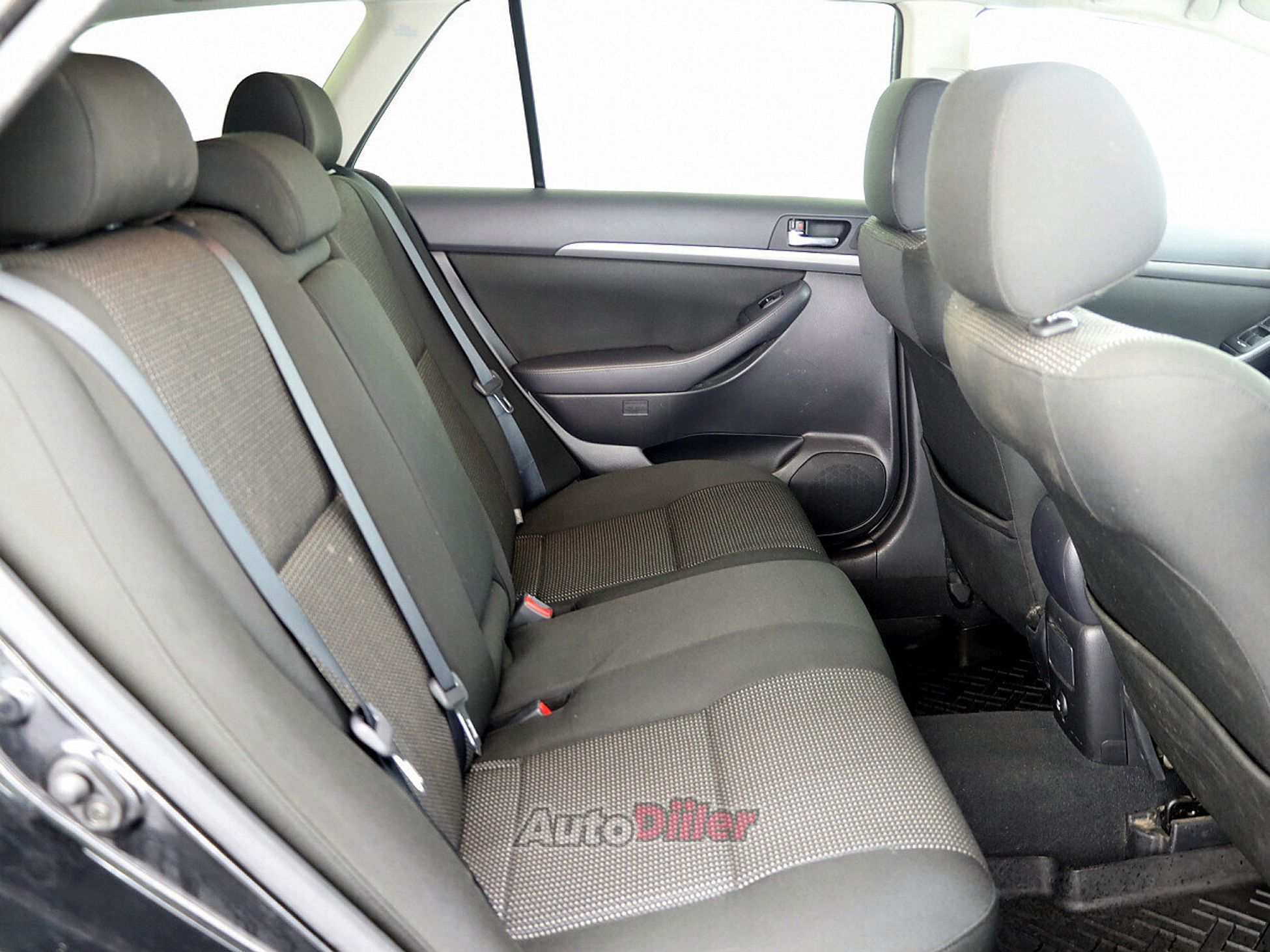 Toyota Avensis 1.8 95kW 2007, photo 7/7