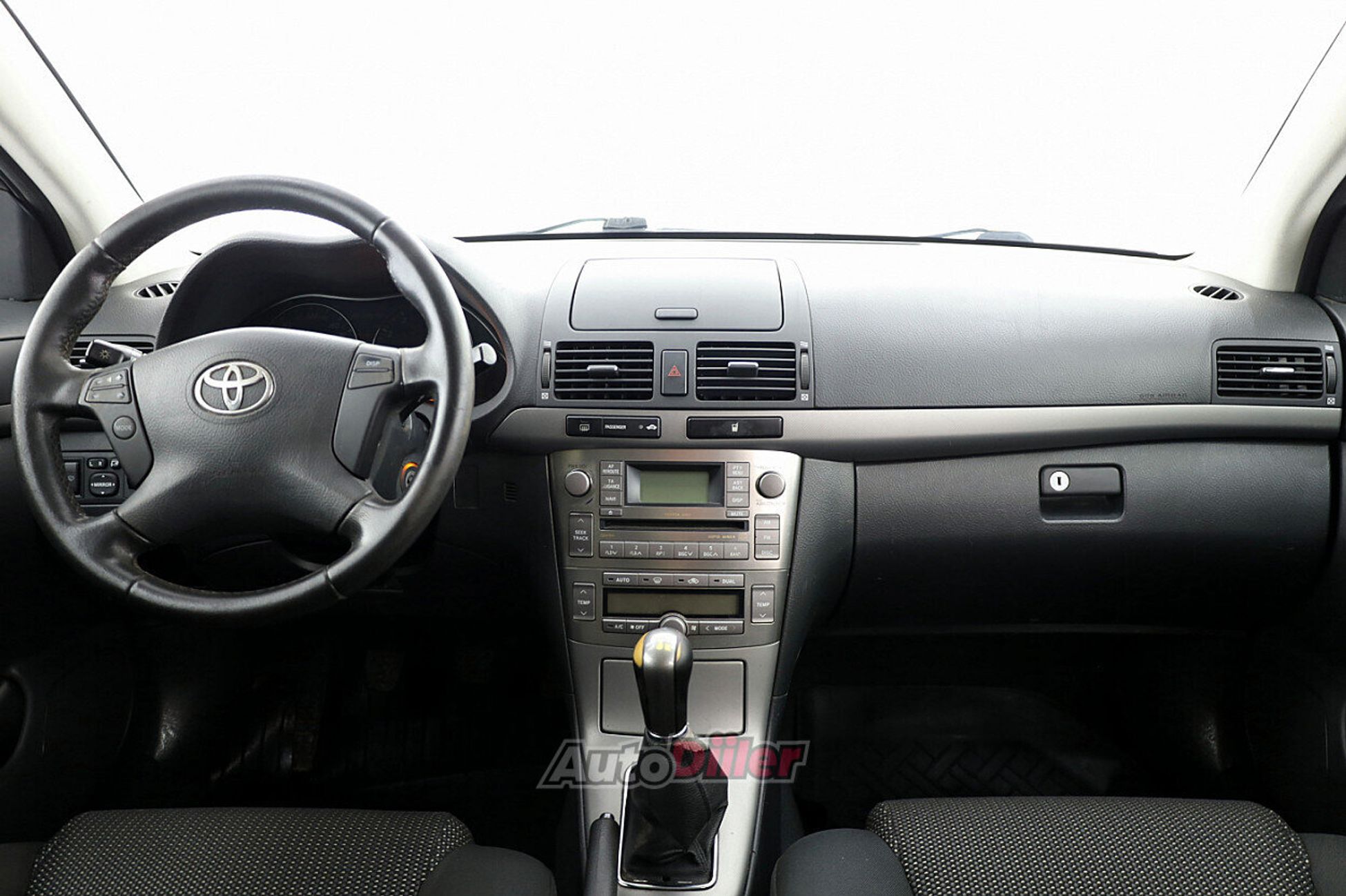 Toyota Avensis 1.8 95kW 2007, photo 5/7