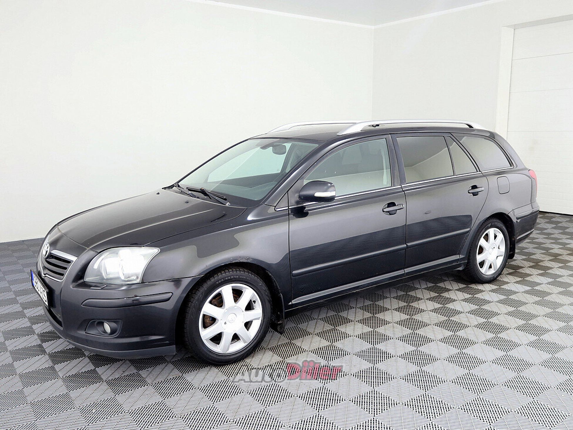 Toyota Avensis 1.8 95kW 2007, photo 2/7