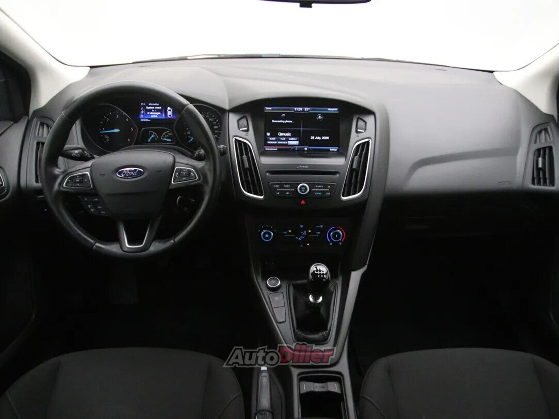 Ford Focus Trend Edition 1.5 70kW 2015, kuva 2/10