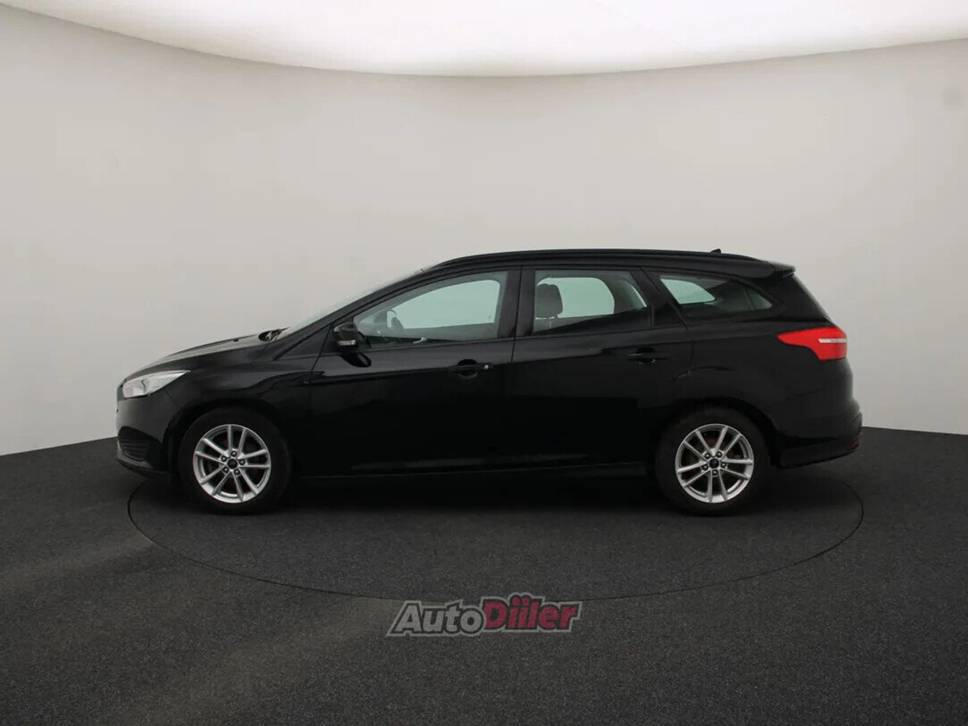 Ford Focus Trend Edition 1.5 70kW 2015, kuva 6/10