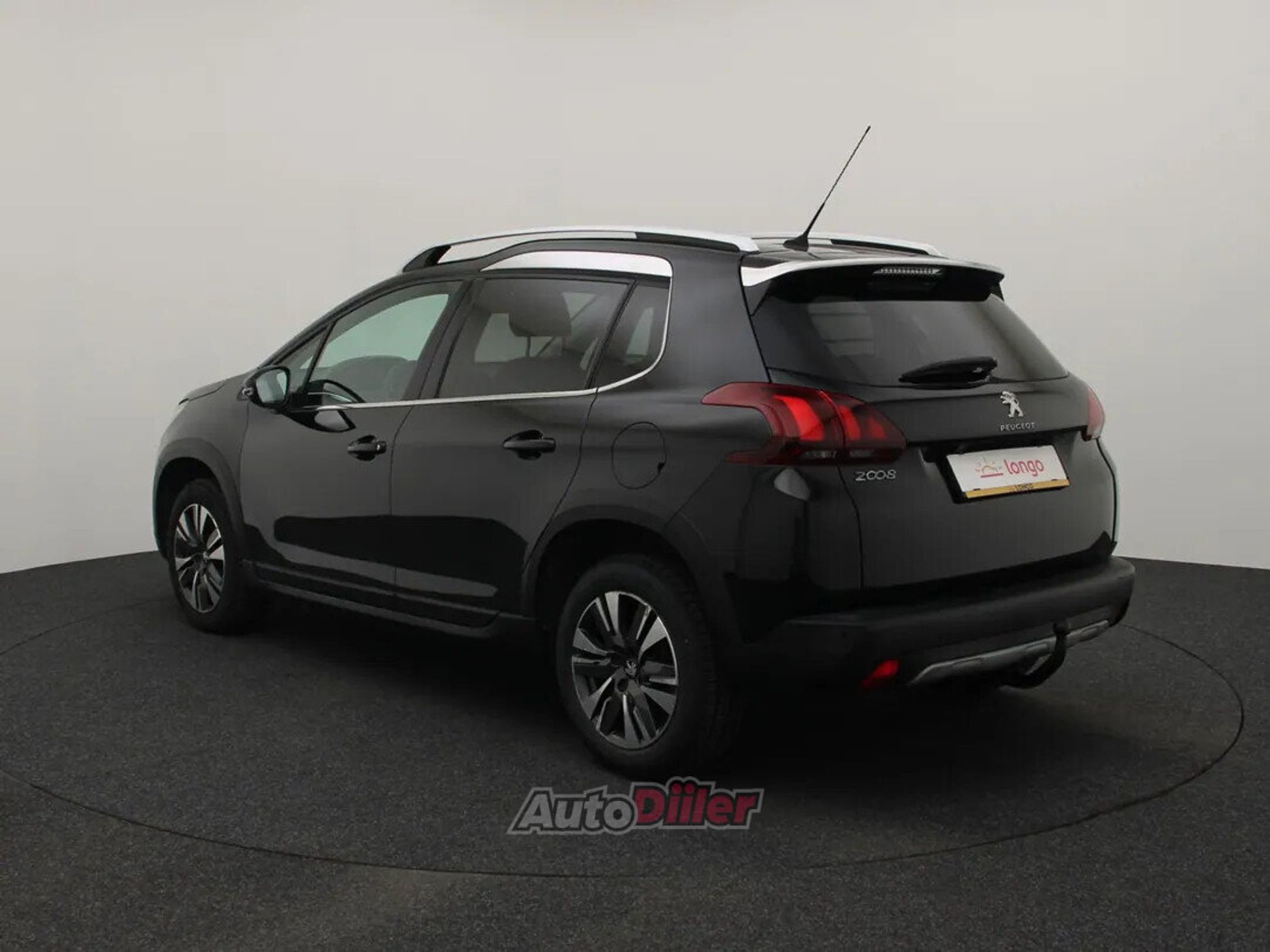 Peugeot 2008 Allure 1.2 81kW 2018, photo 7/10