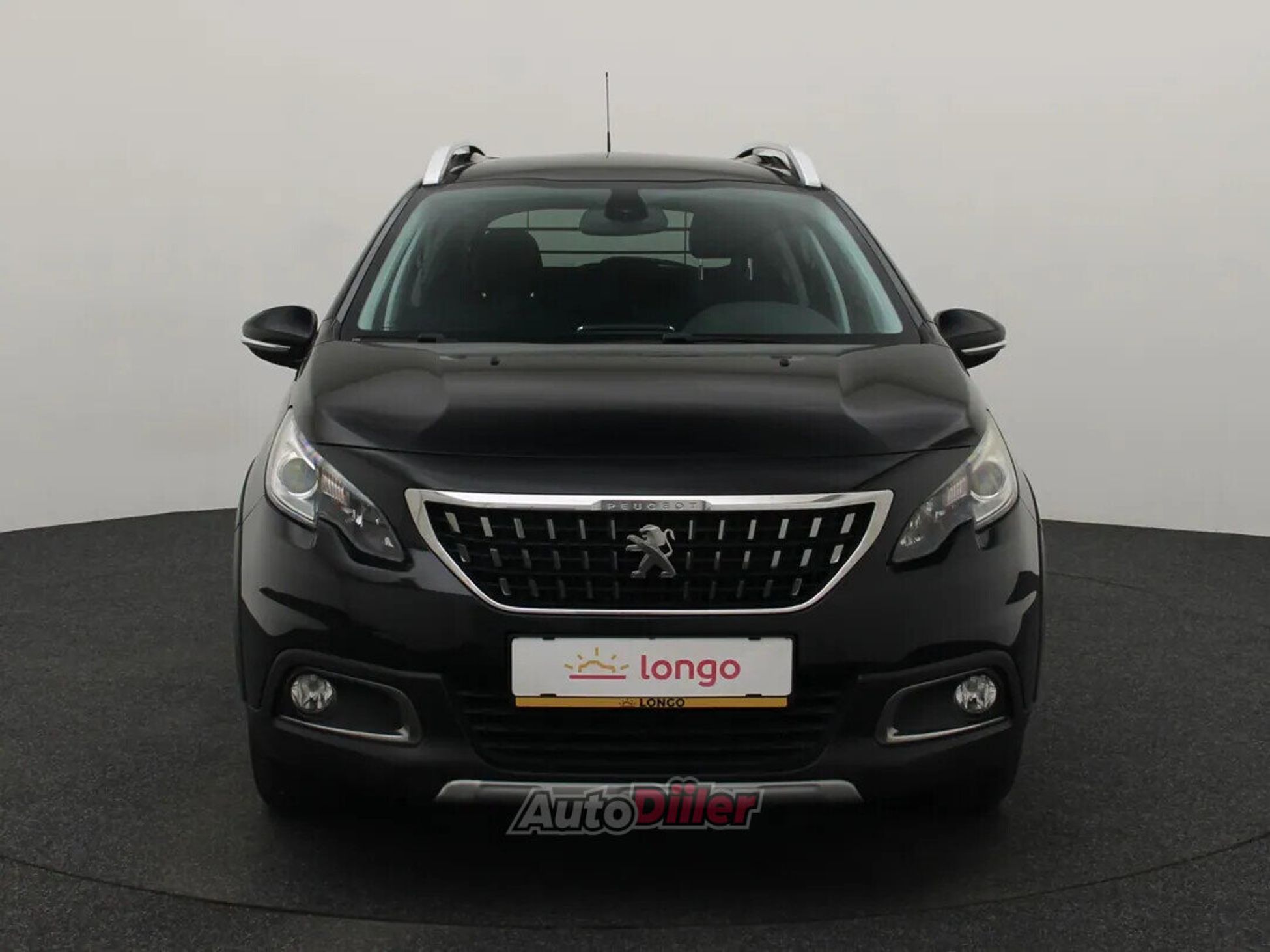 Peugeot 2008 Allure 1.2 81kW 2018, photo 3/10