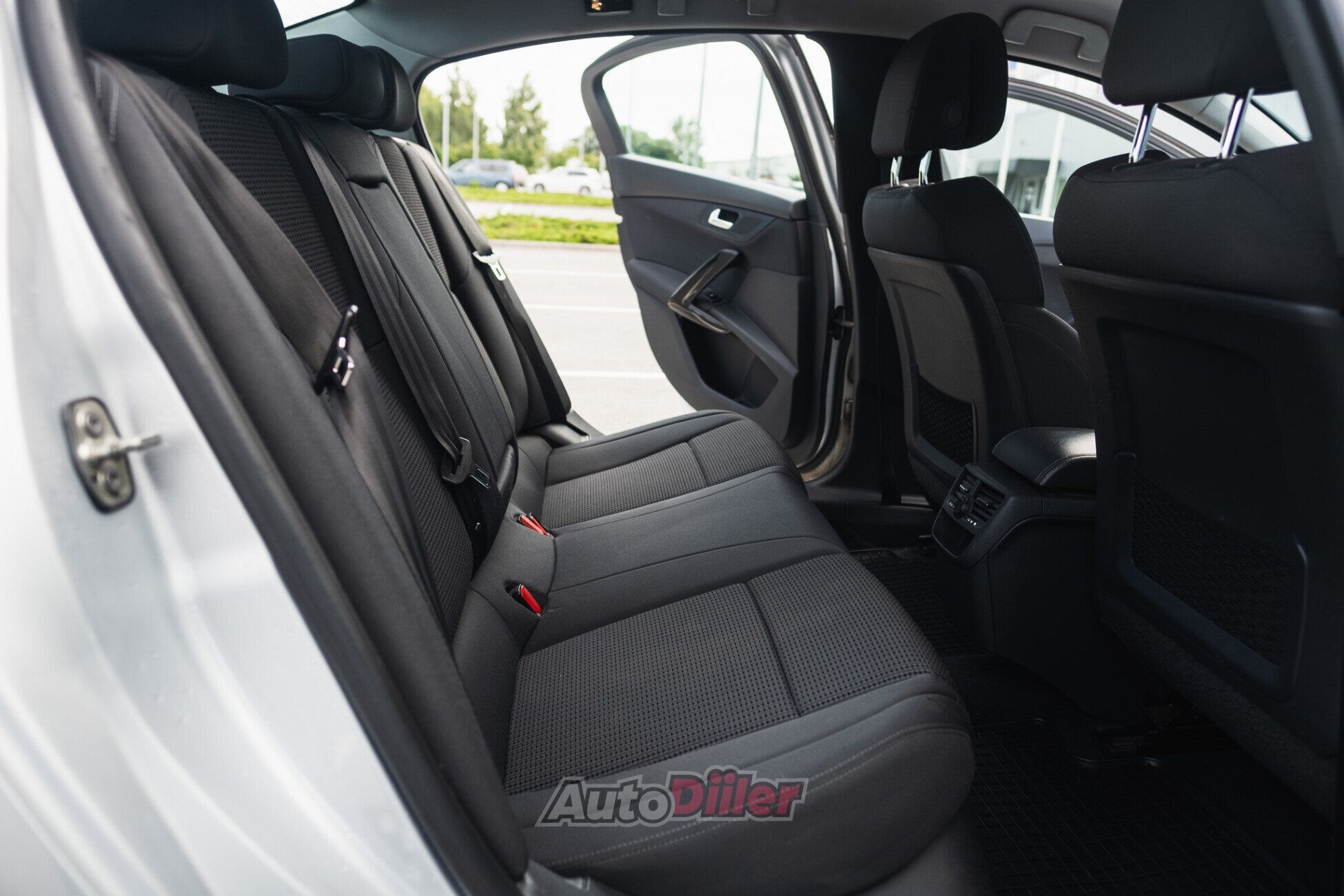 Peugeot 508 1.6 82kW 2011, photo 7/10