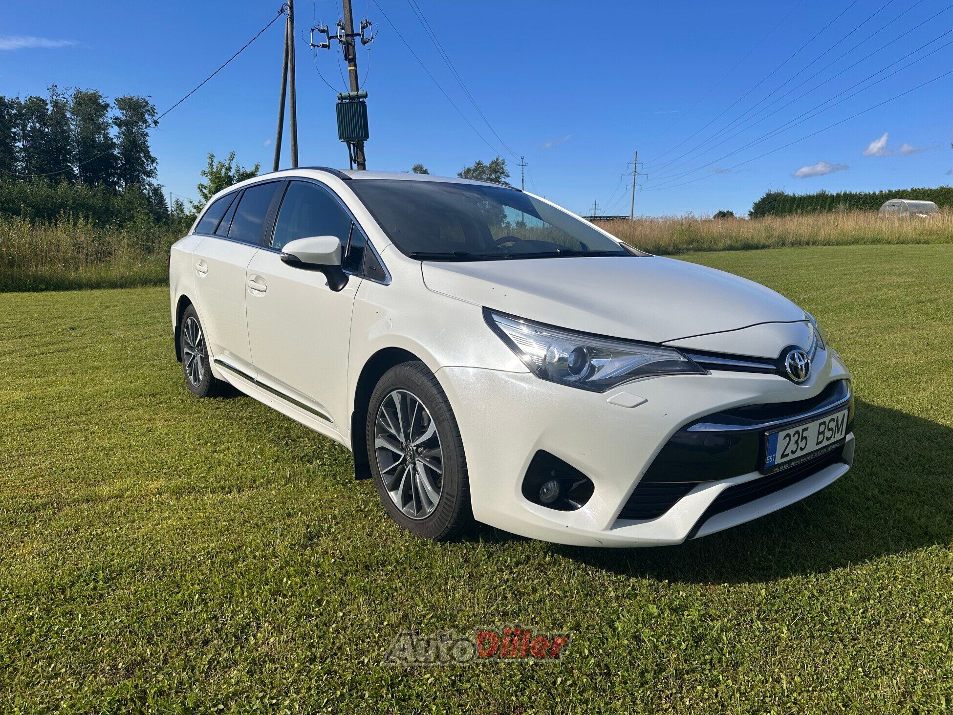 Toyota Avensis 1.8 108kW 2016, photo 2/9