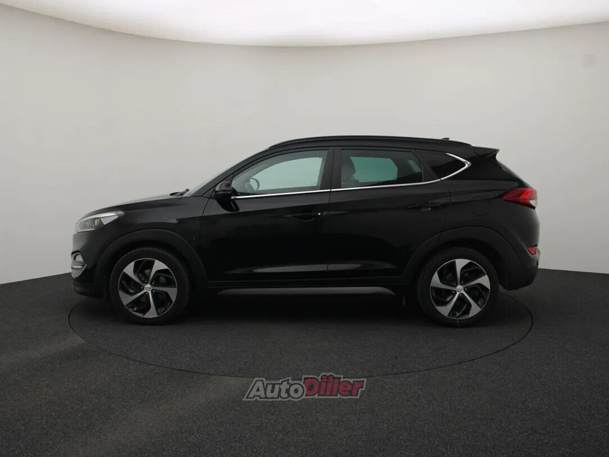 Hyundai Tucson Executive 1.7 104kW 2016, kuva 6/10