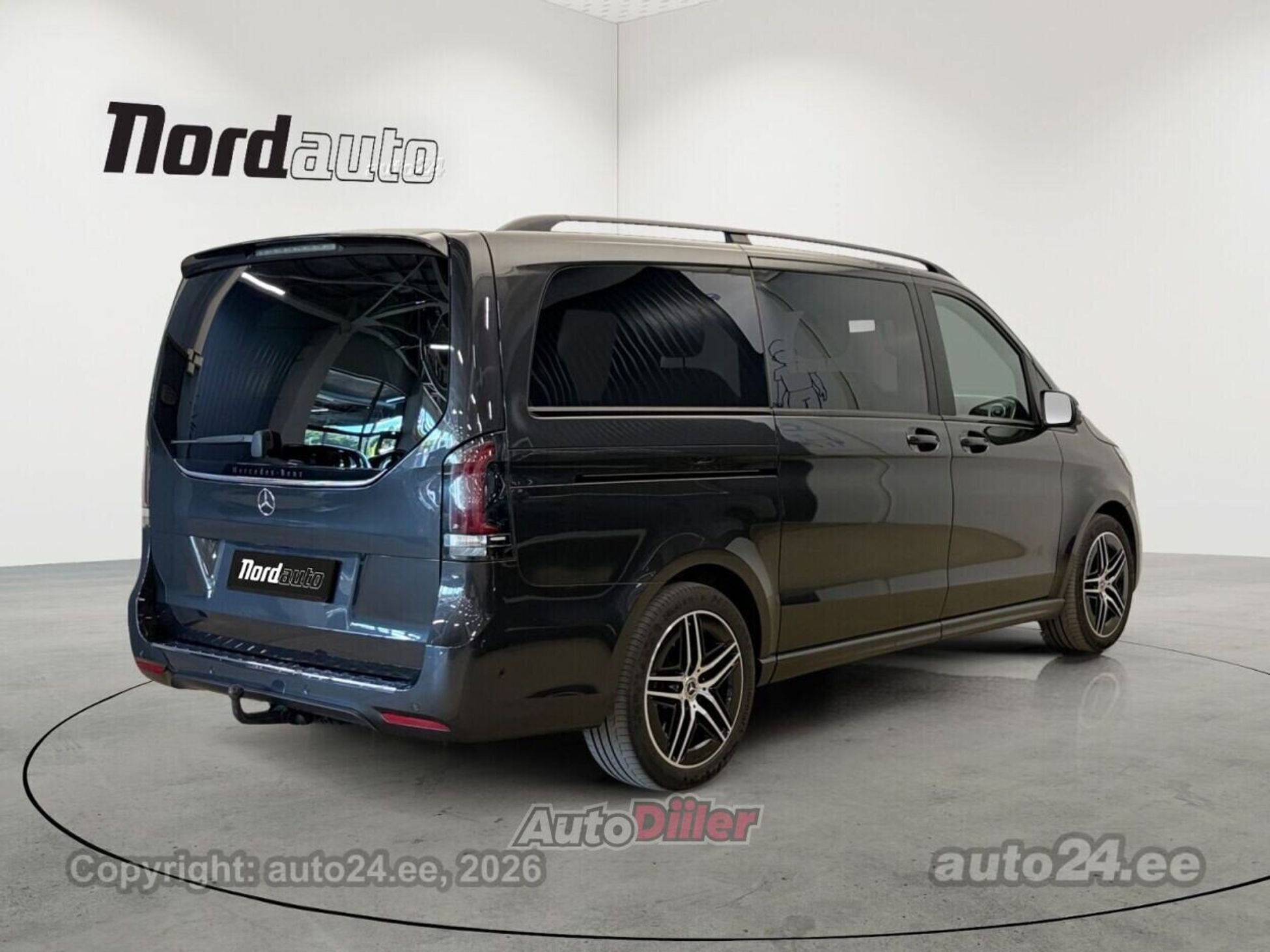 Mercedes-Benz V-sarja 2024, photo 2/10