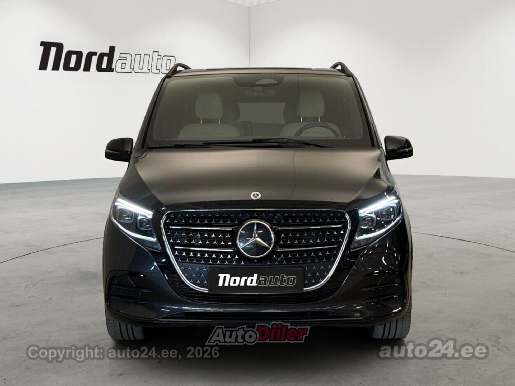 Mercedes-Benz V-sarja 2024, photo 3/10
