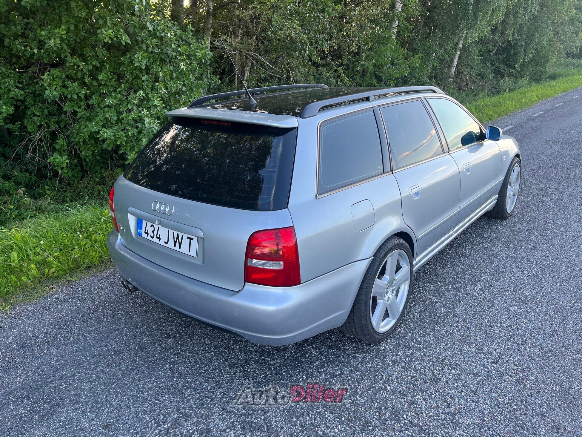Audi S4 2.7 195kW 1999, kuva 5/9