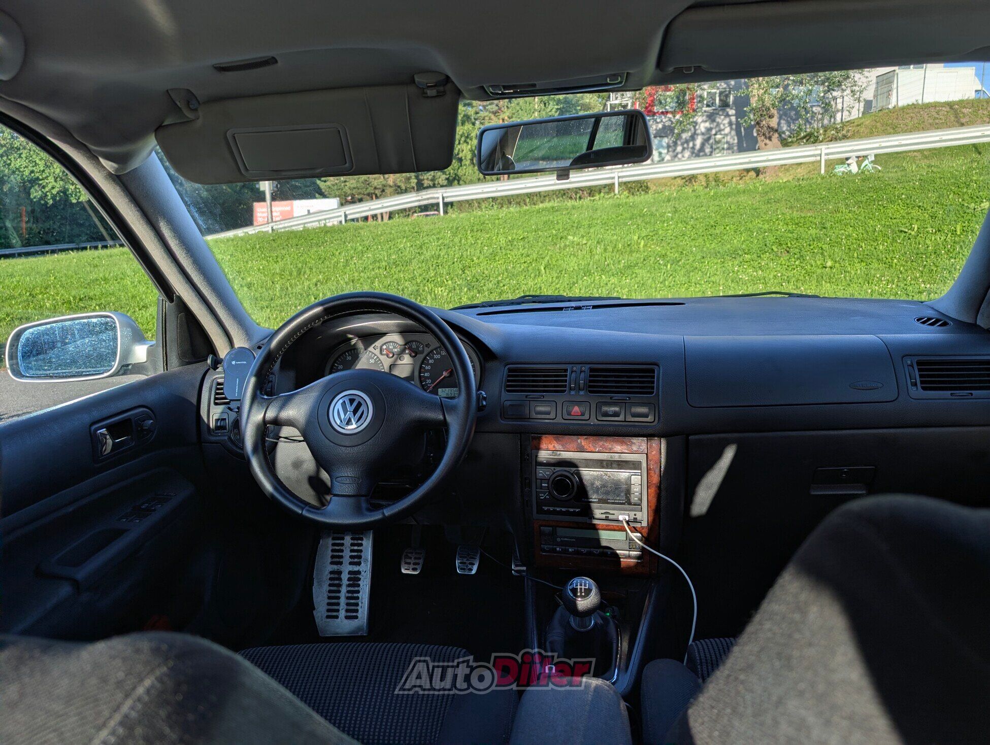 Volkswagen Golf 1.6 74kW 1999, kuva 6/9