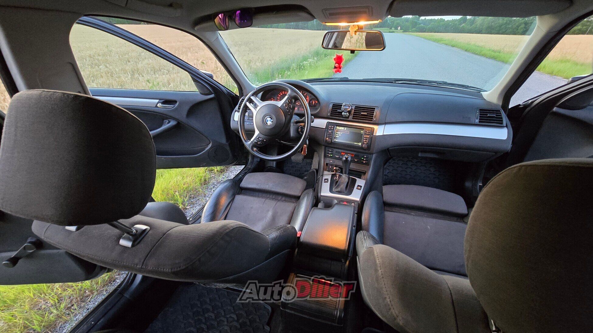 BMW 320 2.0 110kW 2002, photo 7/8