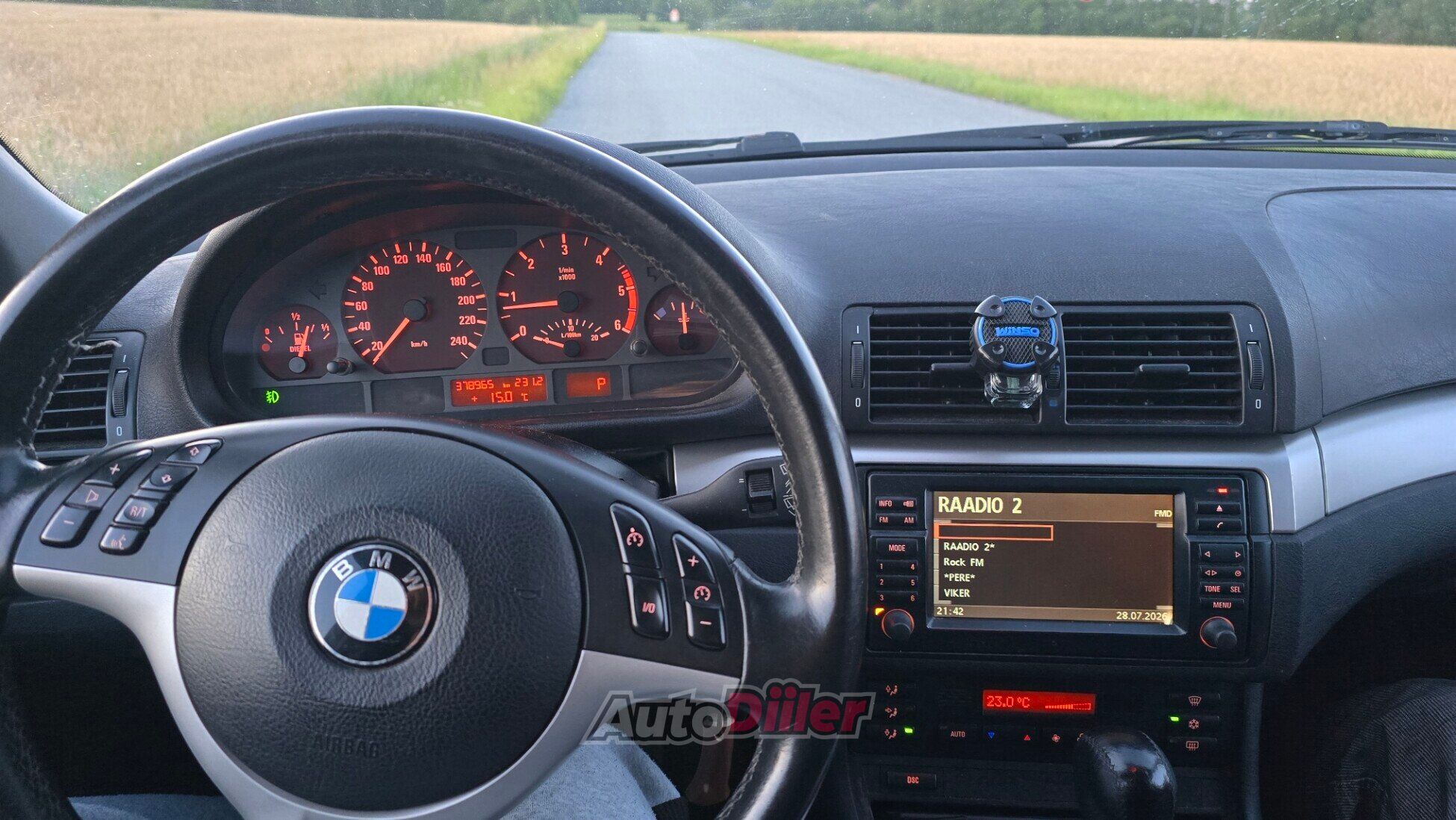 BMW 320 2.0 110kW 2002, photo 6/8