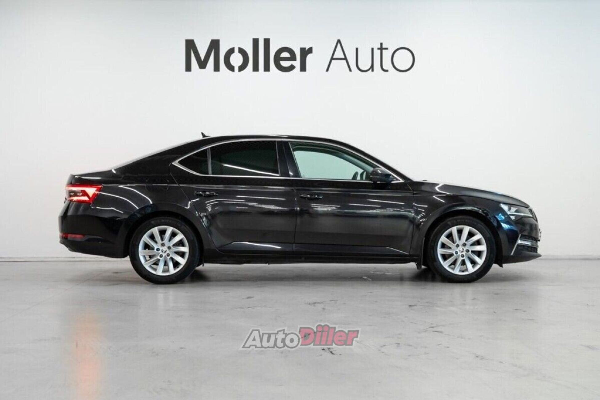 Skoda Superb 1.4 160kW 2021, kuva 4/10