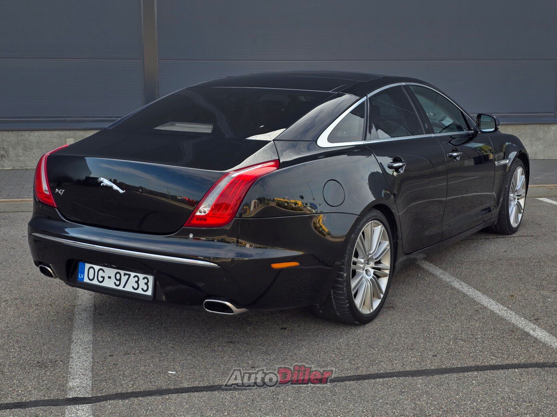 Jaguar XJ 3.0 2010, photo 3/10
