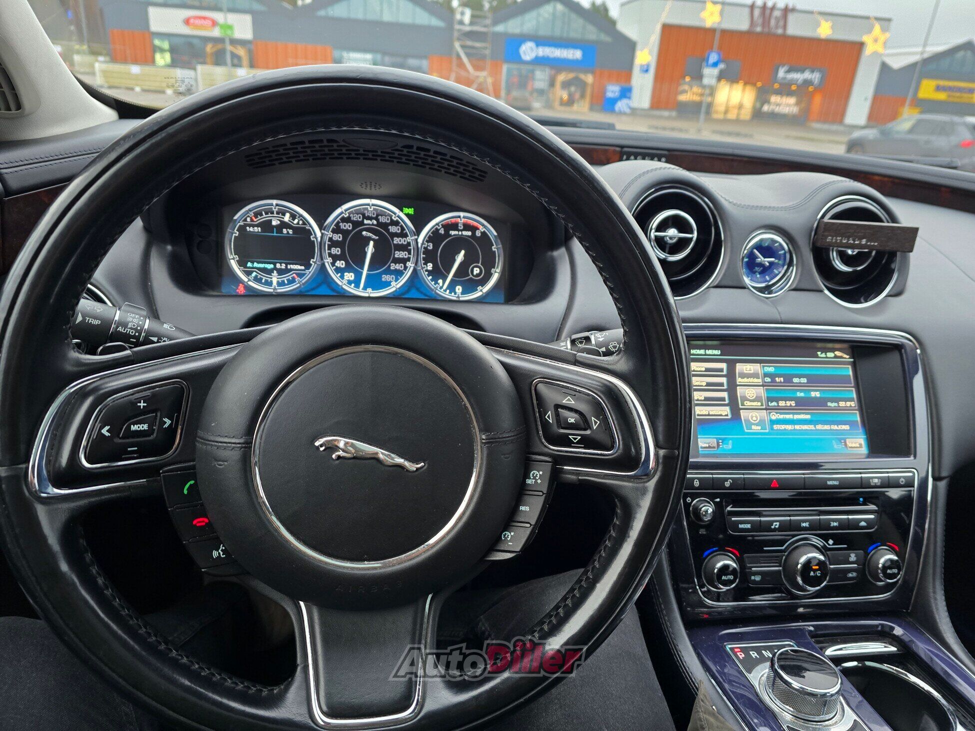 Jaguar XJ 3.0 2010, photo 7/10