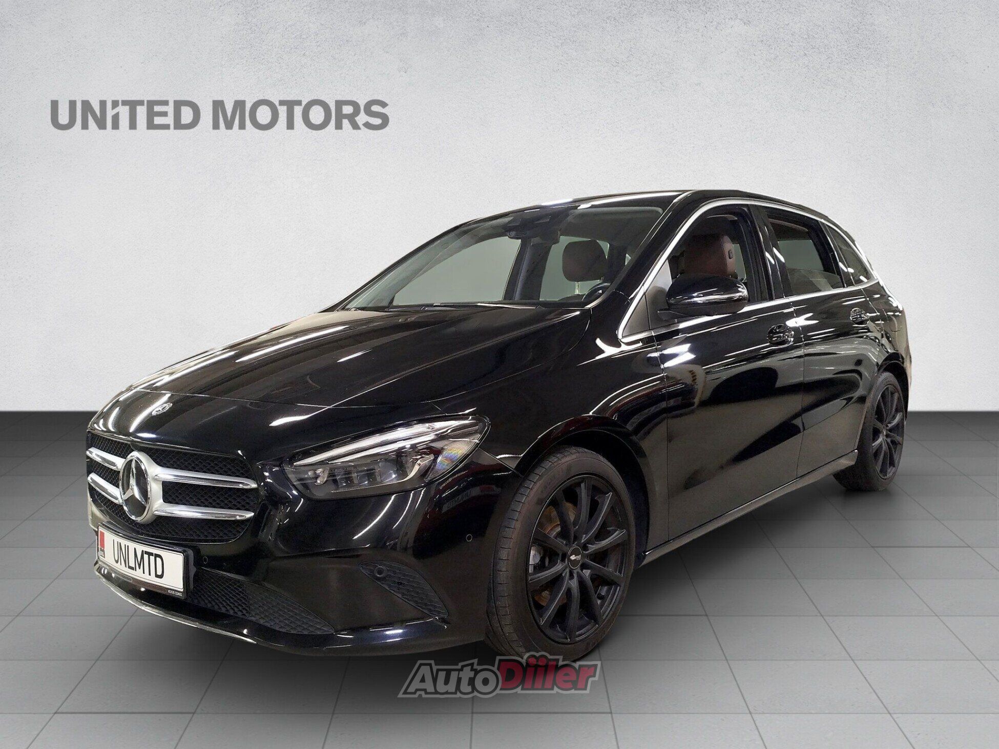 Mercedes-Benz B 220