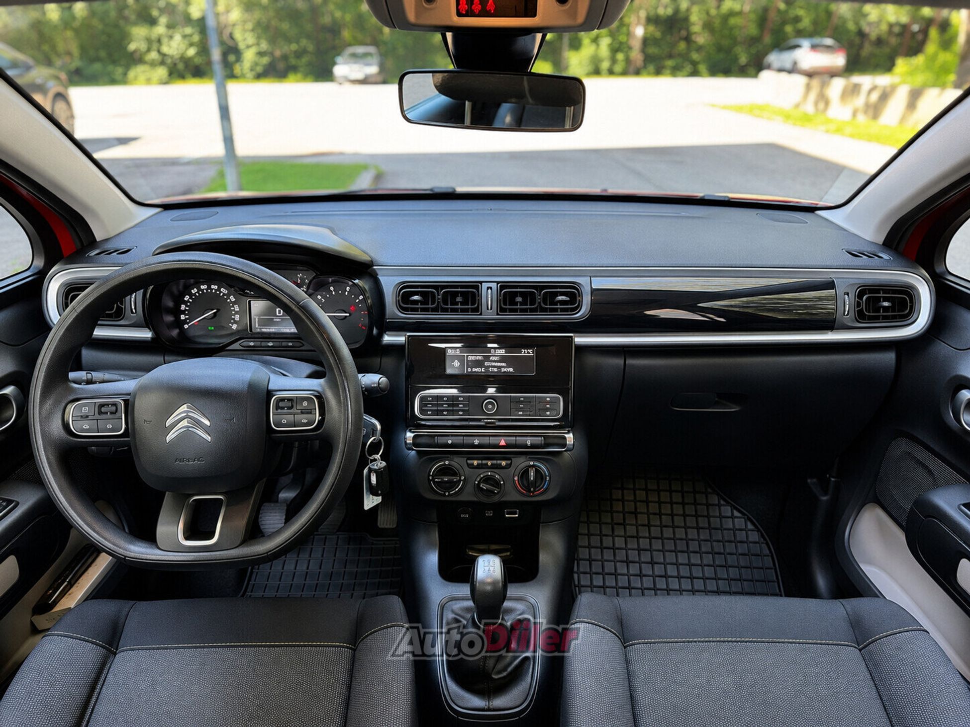 Citroen C3 1.2 60kW 2017, photo 7/10