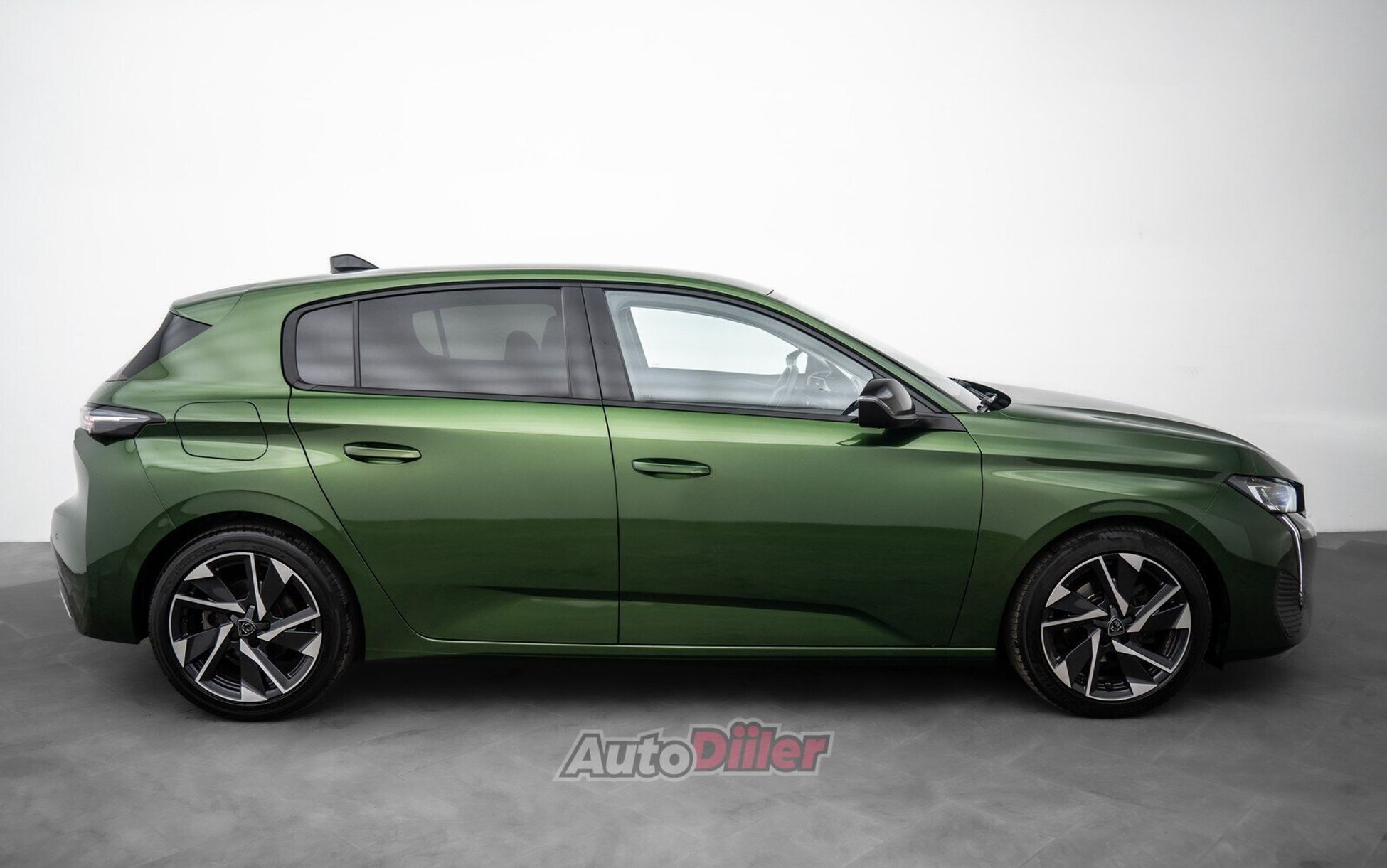 Peugeot 308 131kW 2021, photo 4/10