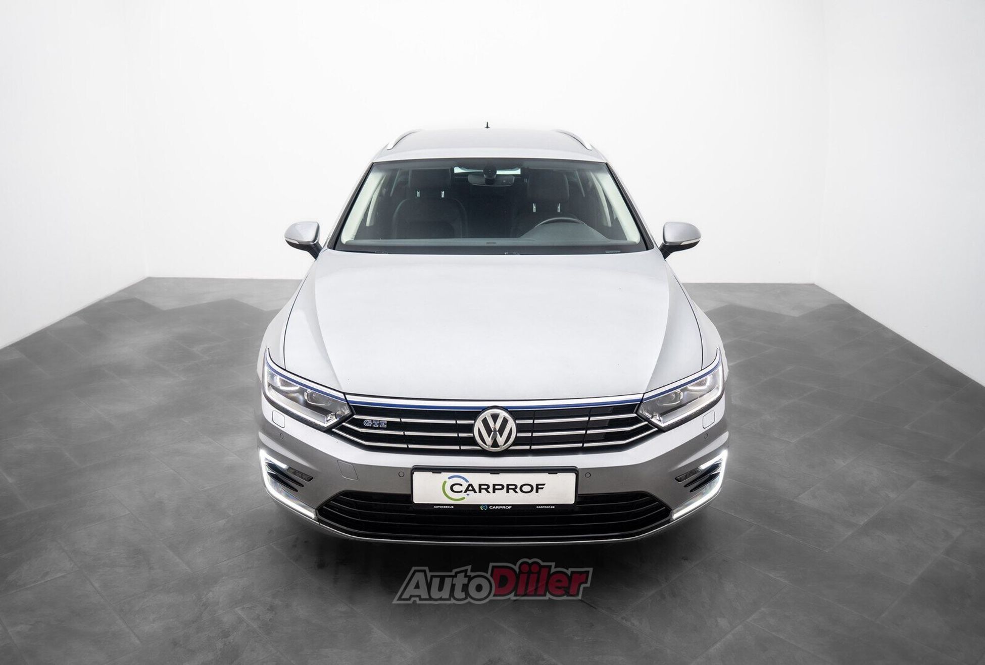 Volkswagen Passat 218kW 2017, photo 2/10
