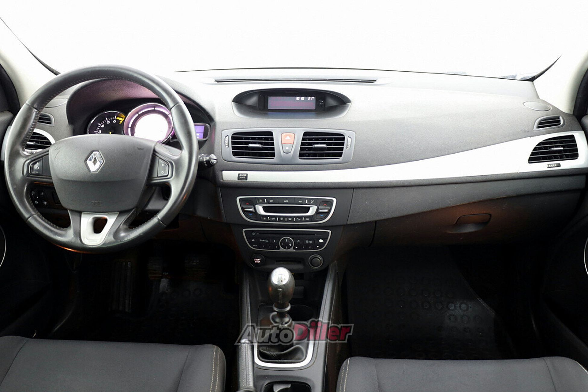 Renault Megane 1.6 81kW 2011, kuva 5/7