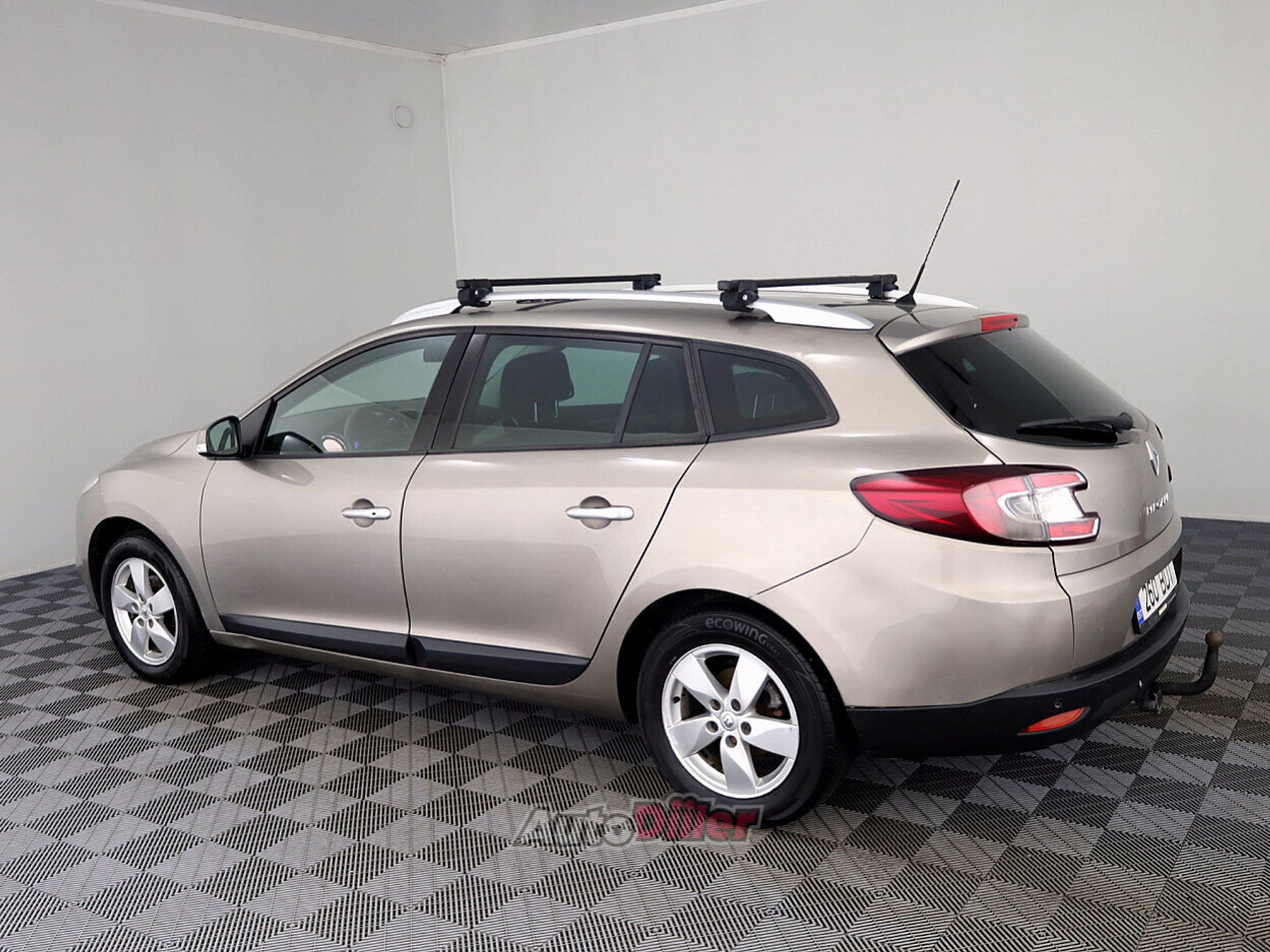 Renault Megane 1.6 81kW 2011, kuva 4/7