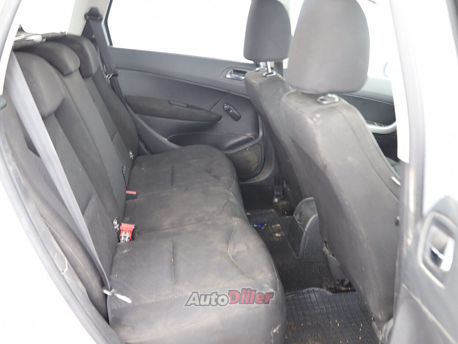 Peugeot 308 1.6 68kW 2011, photo 7/7