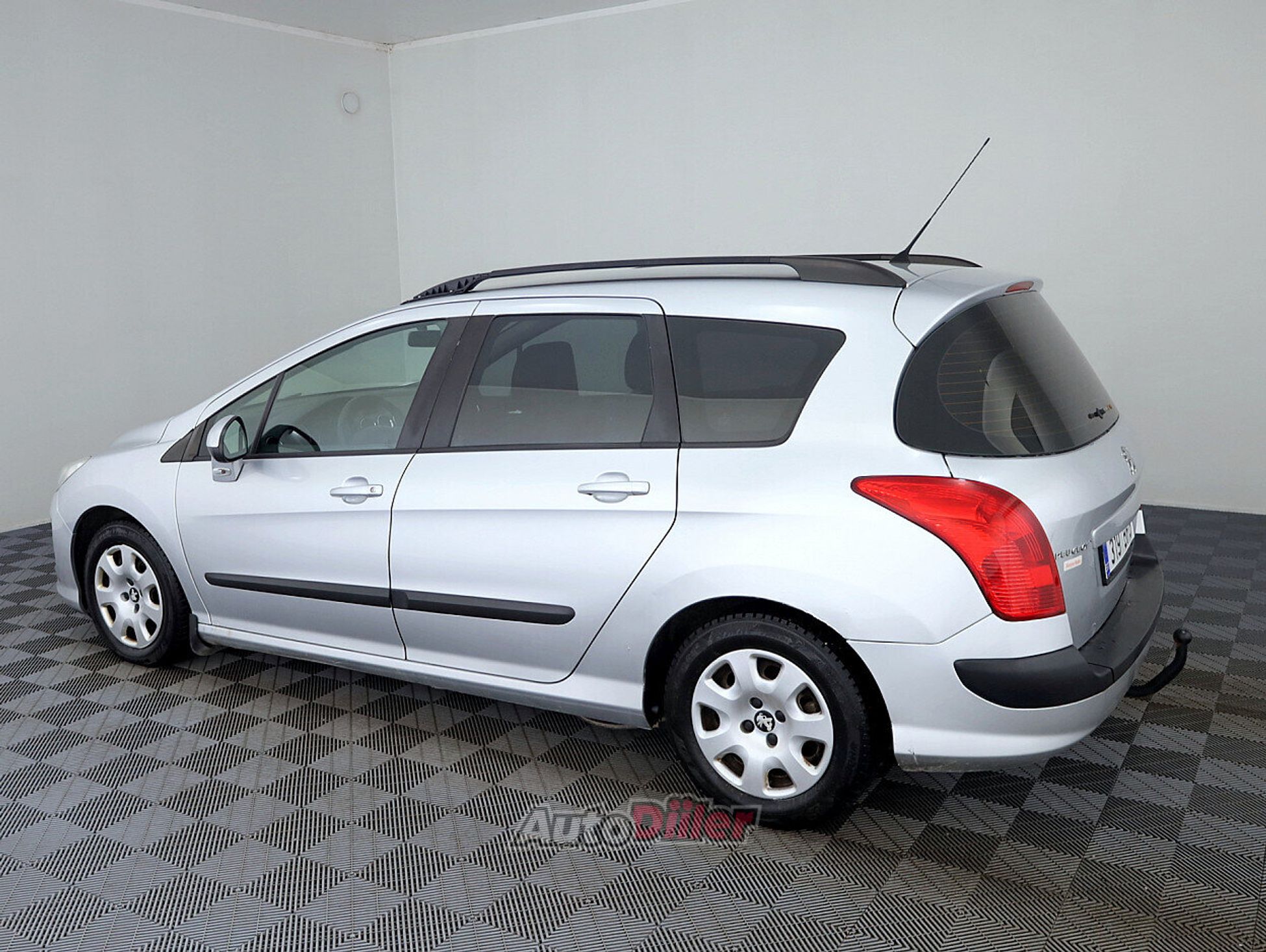 Peugeot 308 1.6 68kW 2011, photo 4/7