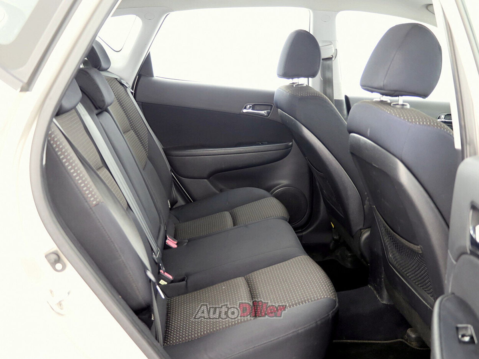 Hyundai i30 1.6 90kW 2008, photo 7/7