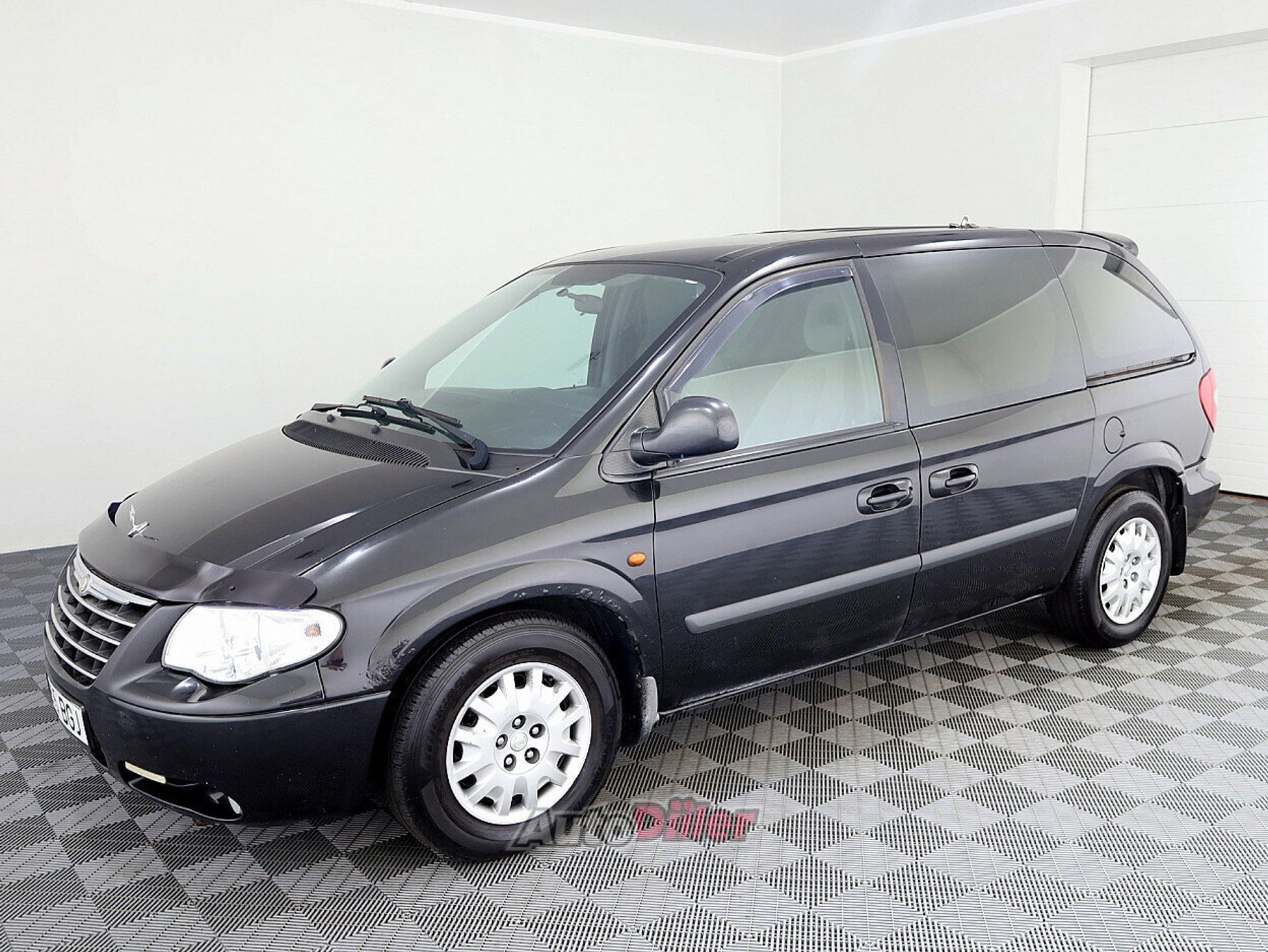 Chrysler Voyager 2.8 110kW 2007, photo 2/8