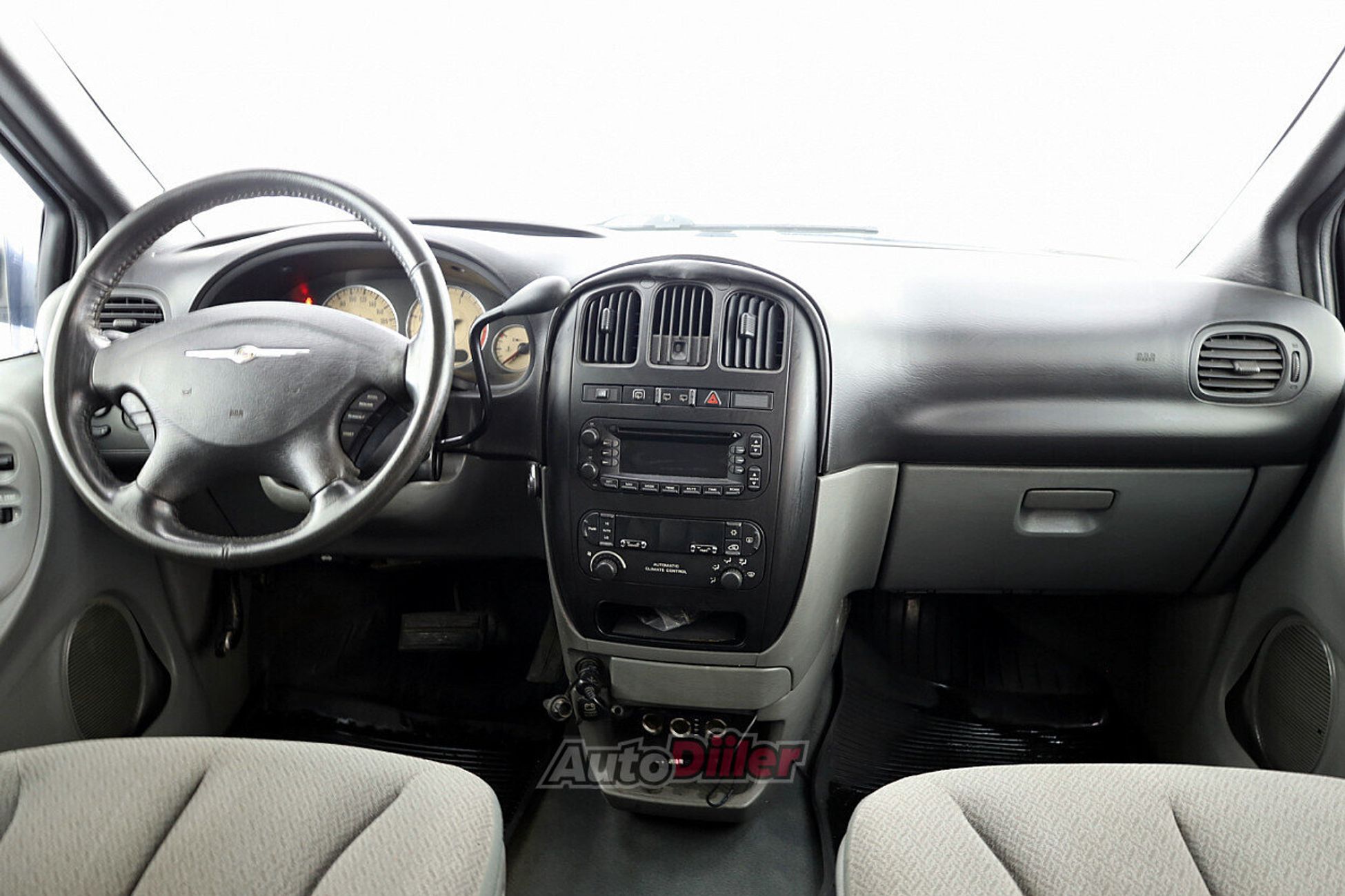 Chrysler Voyager 2.8 110kW 2007, photo 5/8