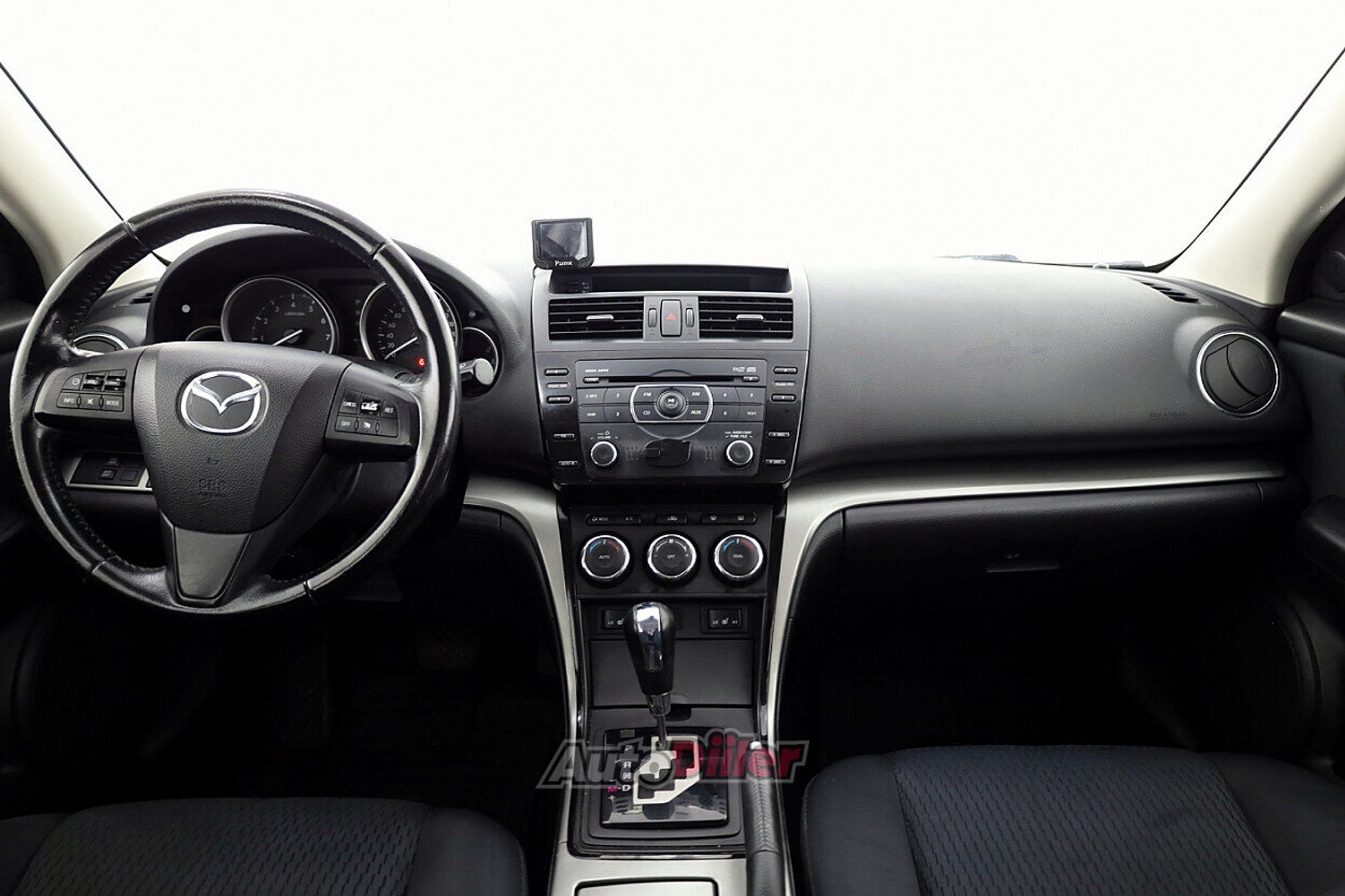 Mazda 6 2.0 114kW 2011, kuva 5/7