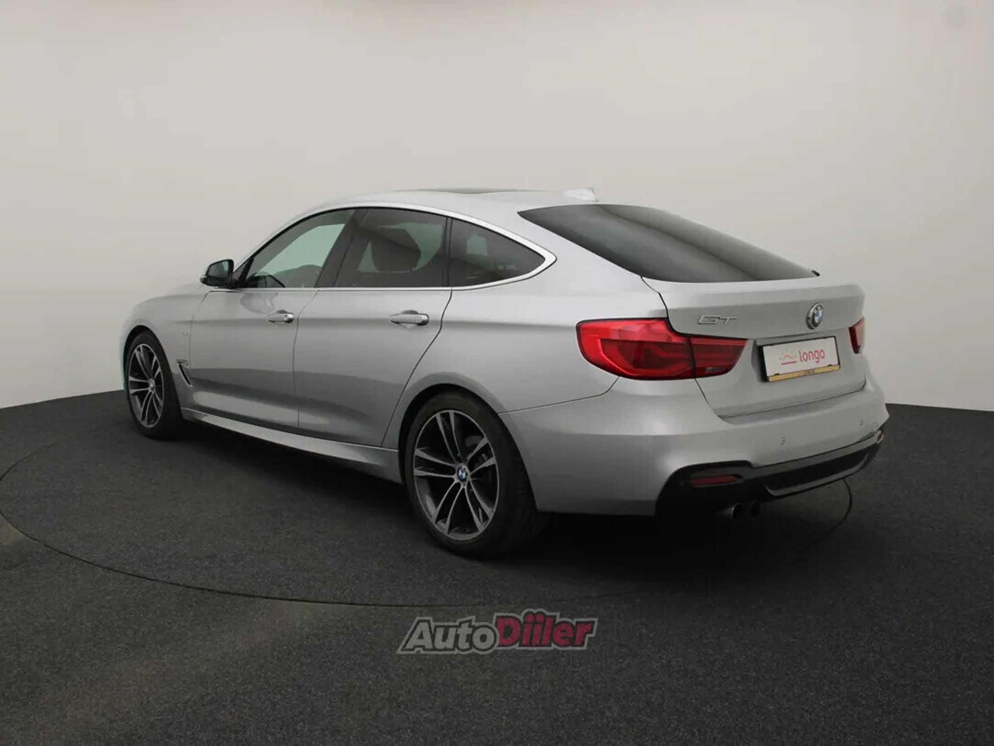 BMW 320 2016, kuva 7/10