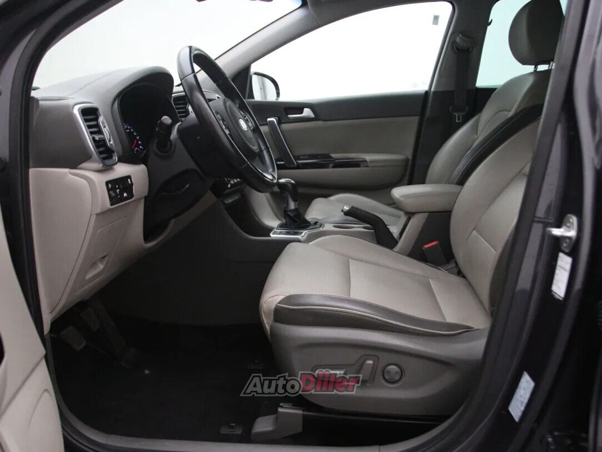 Kia Sportage ExecutiveLine 1.7 85kW 2017, kuva 4/10