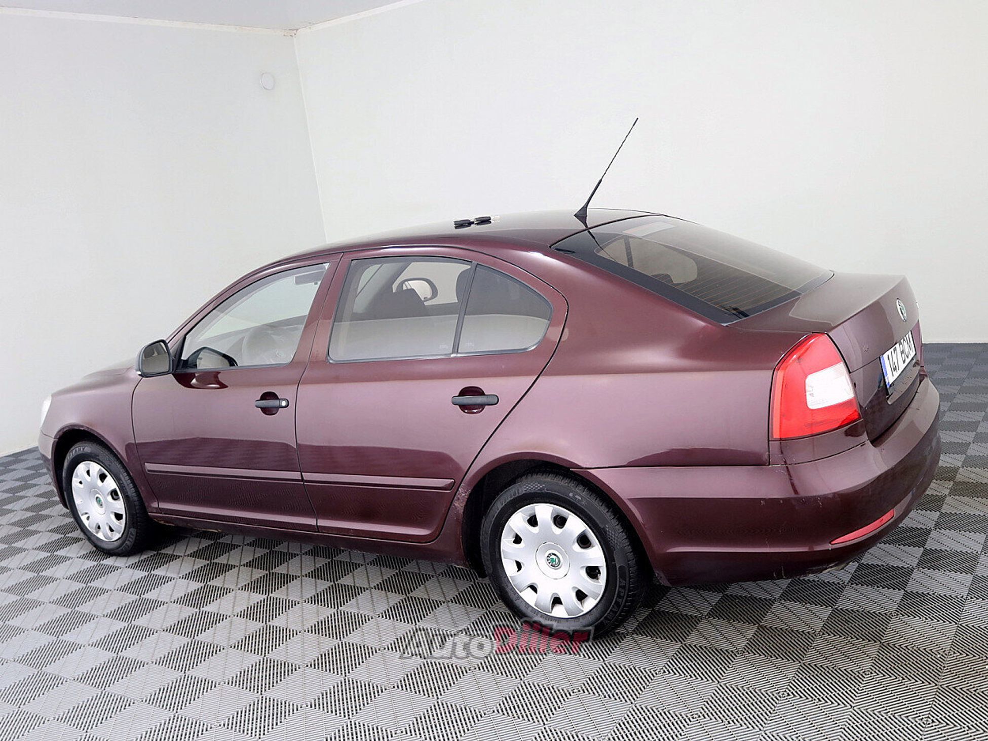 Skoda Octavia 1.2 77kW 2010, kuva 4/8