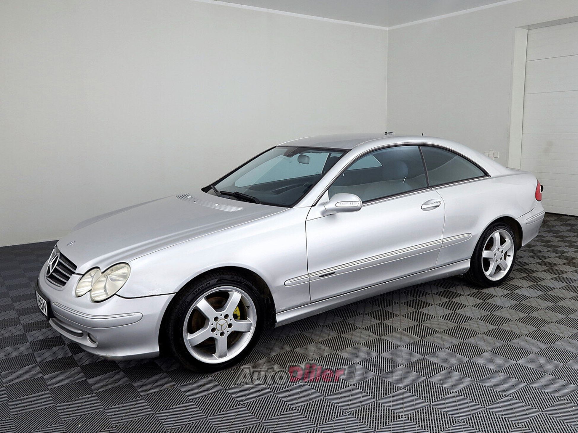 Mercedes-Benz CLK 200 1.8 120kW 2003, photo 2/7