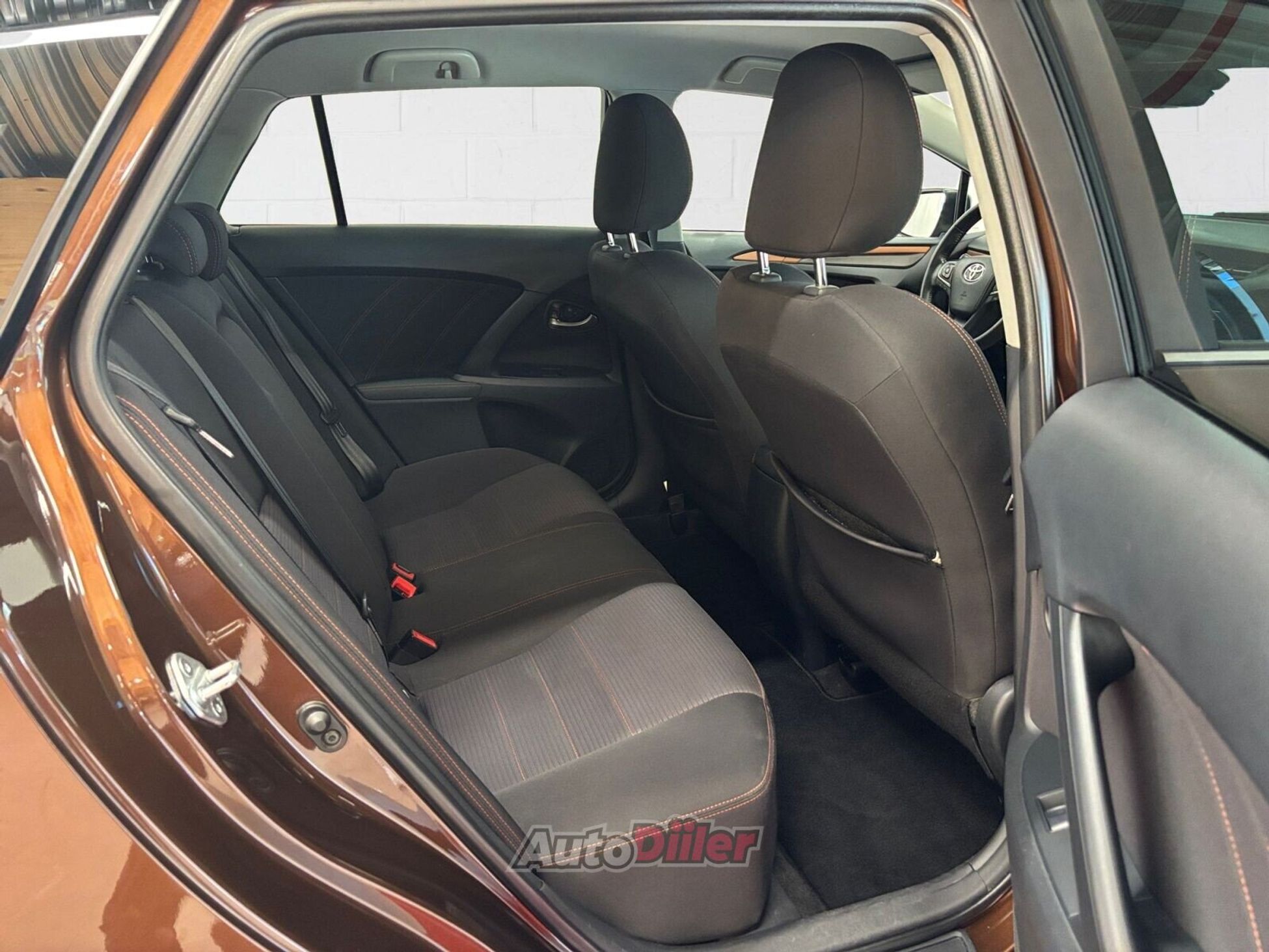 Toyota Avensis 2017, photo 7/10