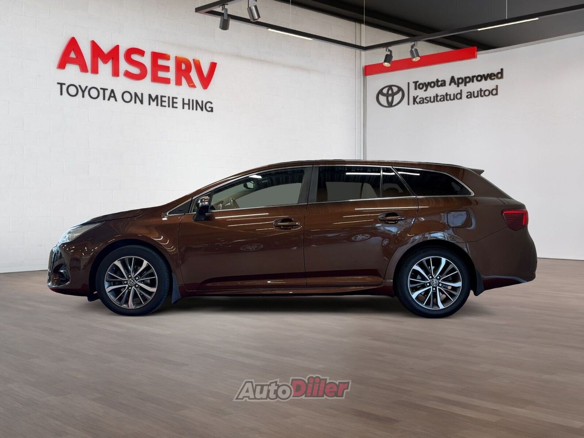 Toyota Avensis 2017, photo 3/10