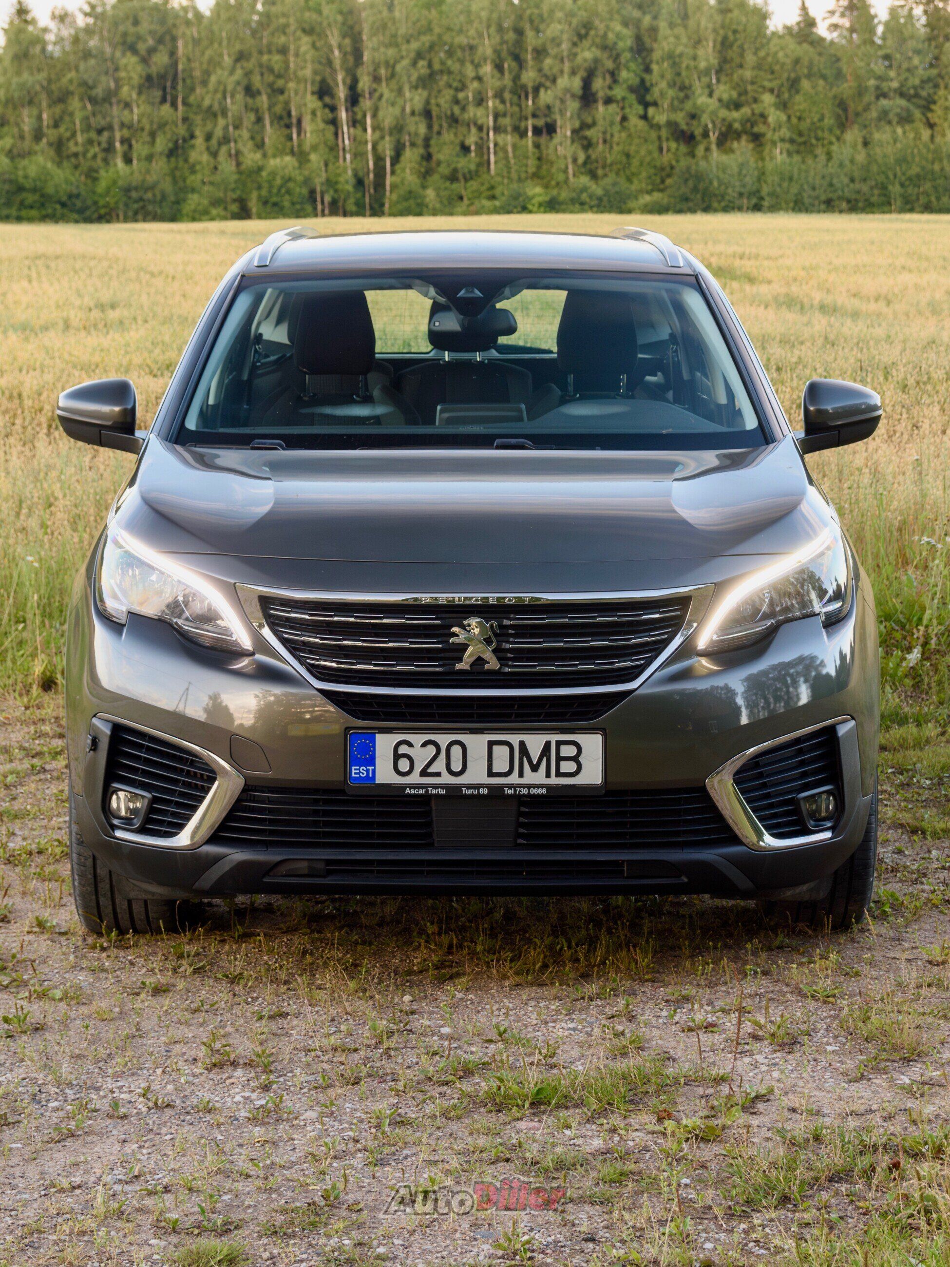 Peugeot 5008 1.5 96kW 2019, photo 3/6