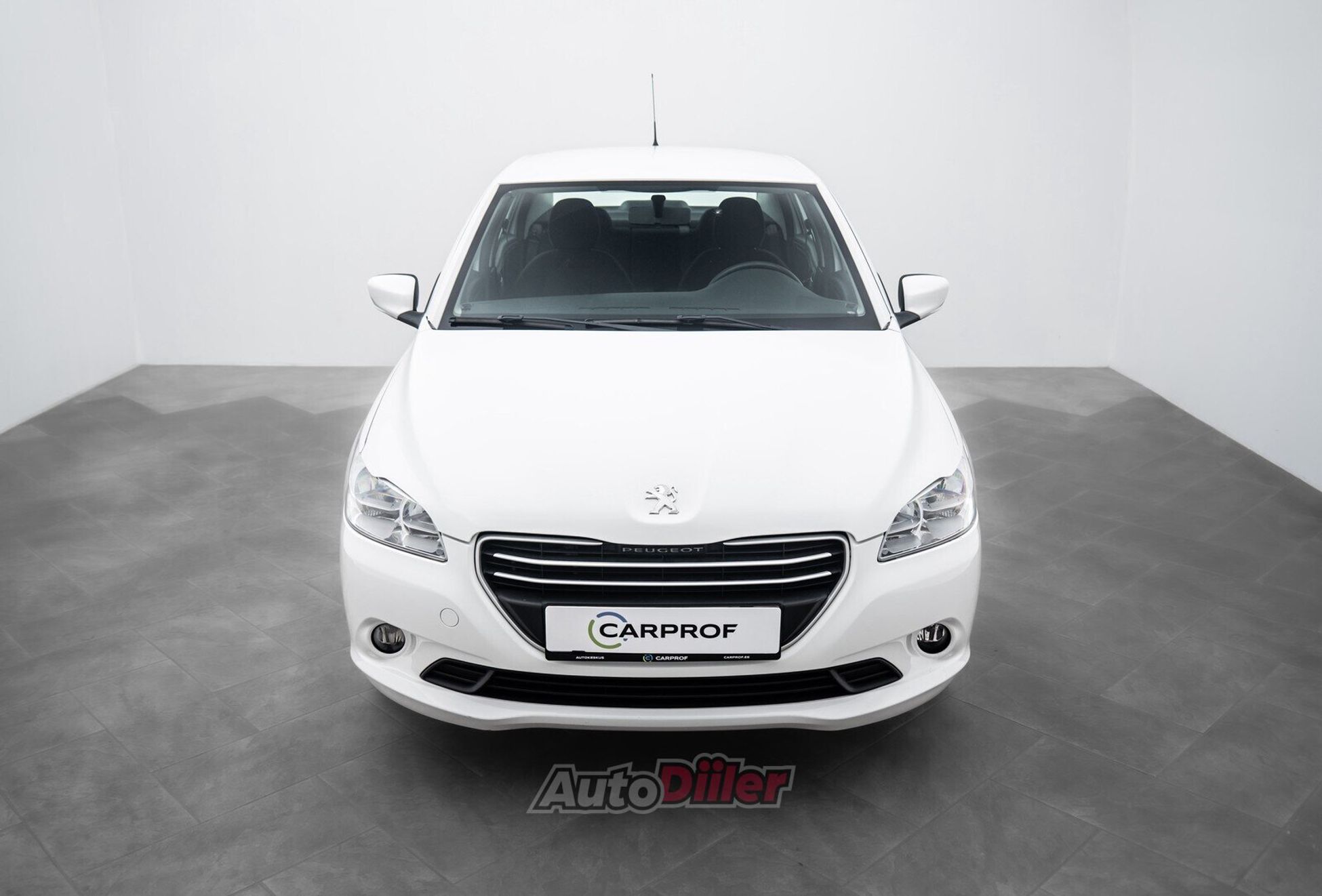 Peugeot 301 1.2 53kW 2014, photo 4/10
