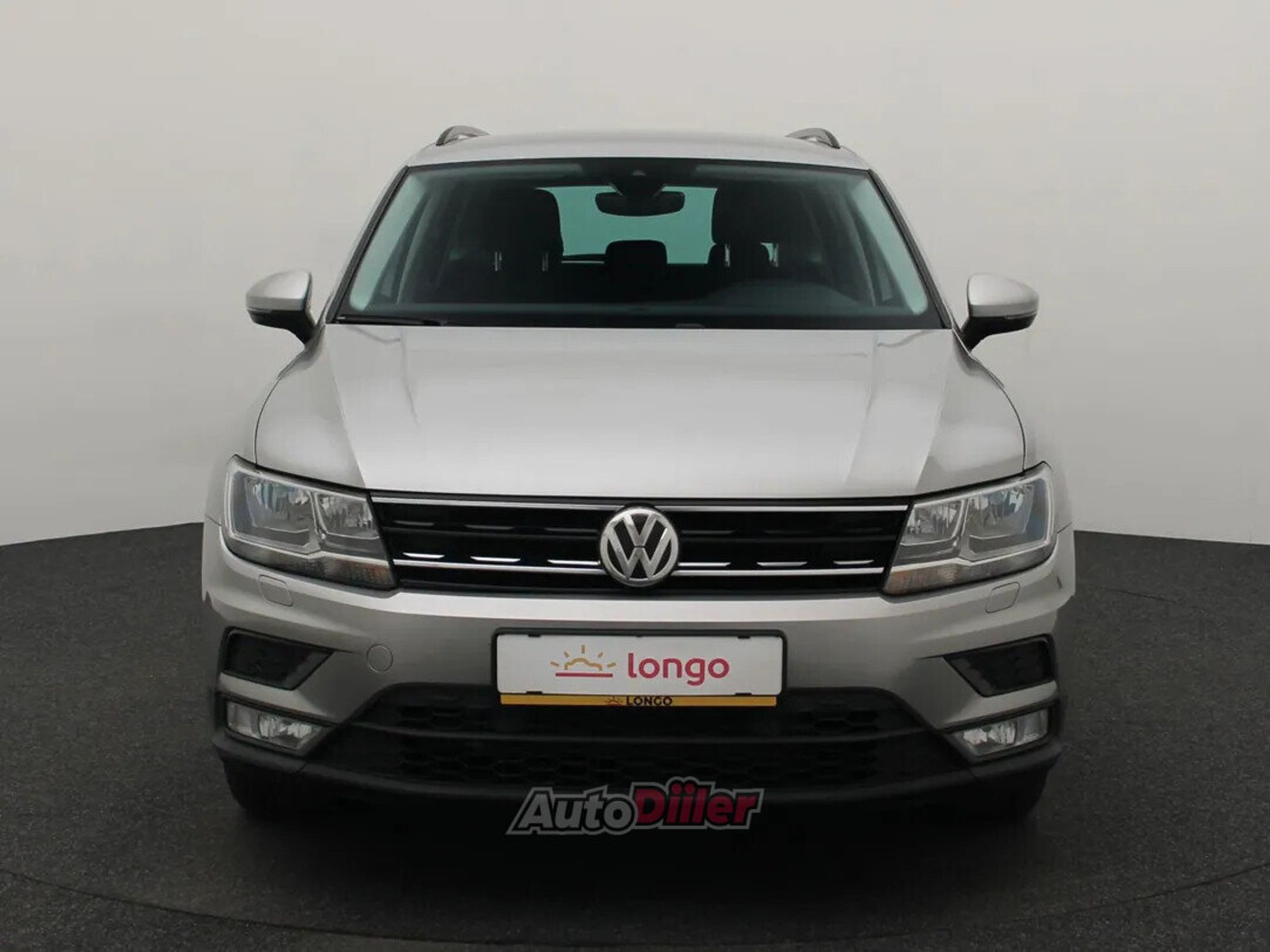 Volkswagen Tiguan Comfortline 2.0 110kW 2016, kuva 3/10