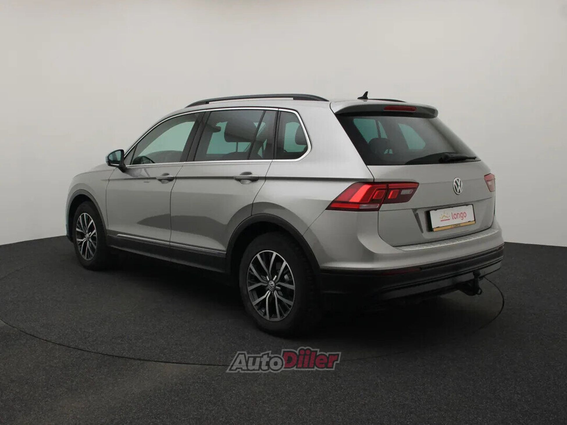 Volkswagen Tiguan Comfortline 2.0 110kW 2016, kuva 7/10